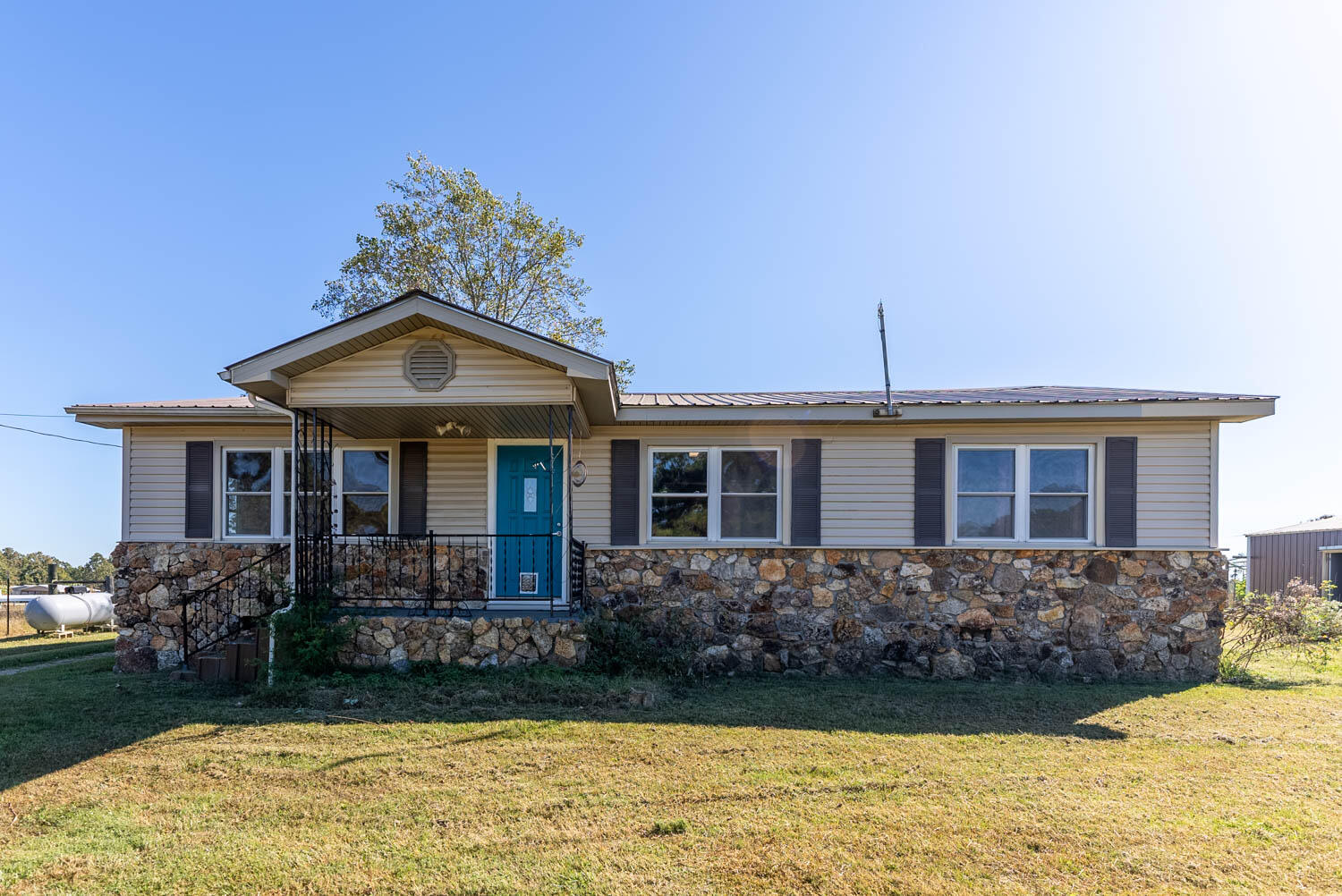 567 New Hope Road Property Photo 8