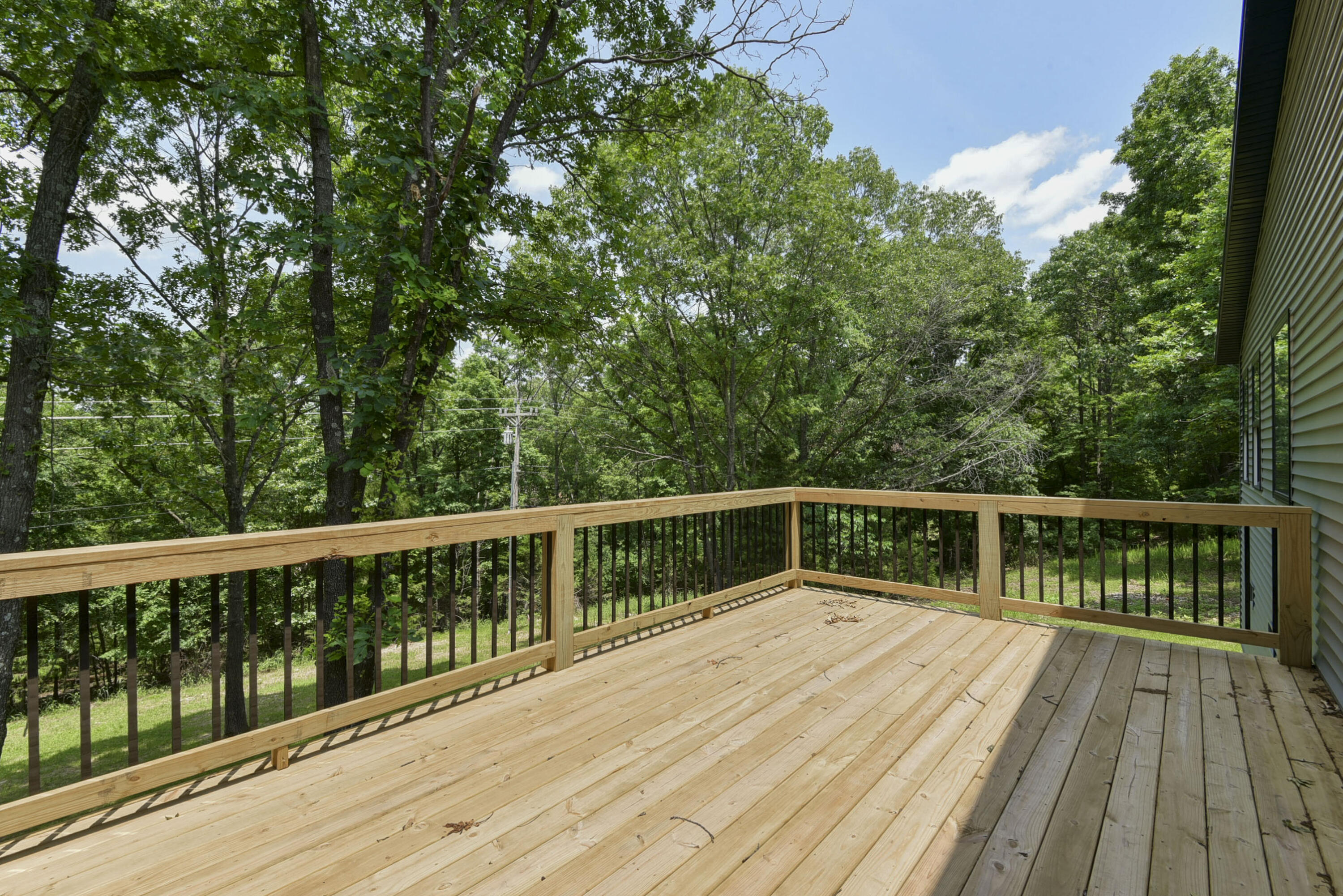 102 James River Road Property Photo 3