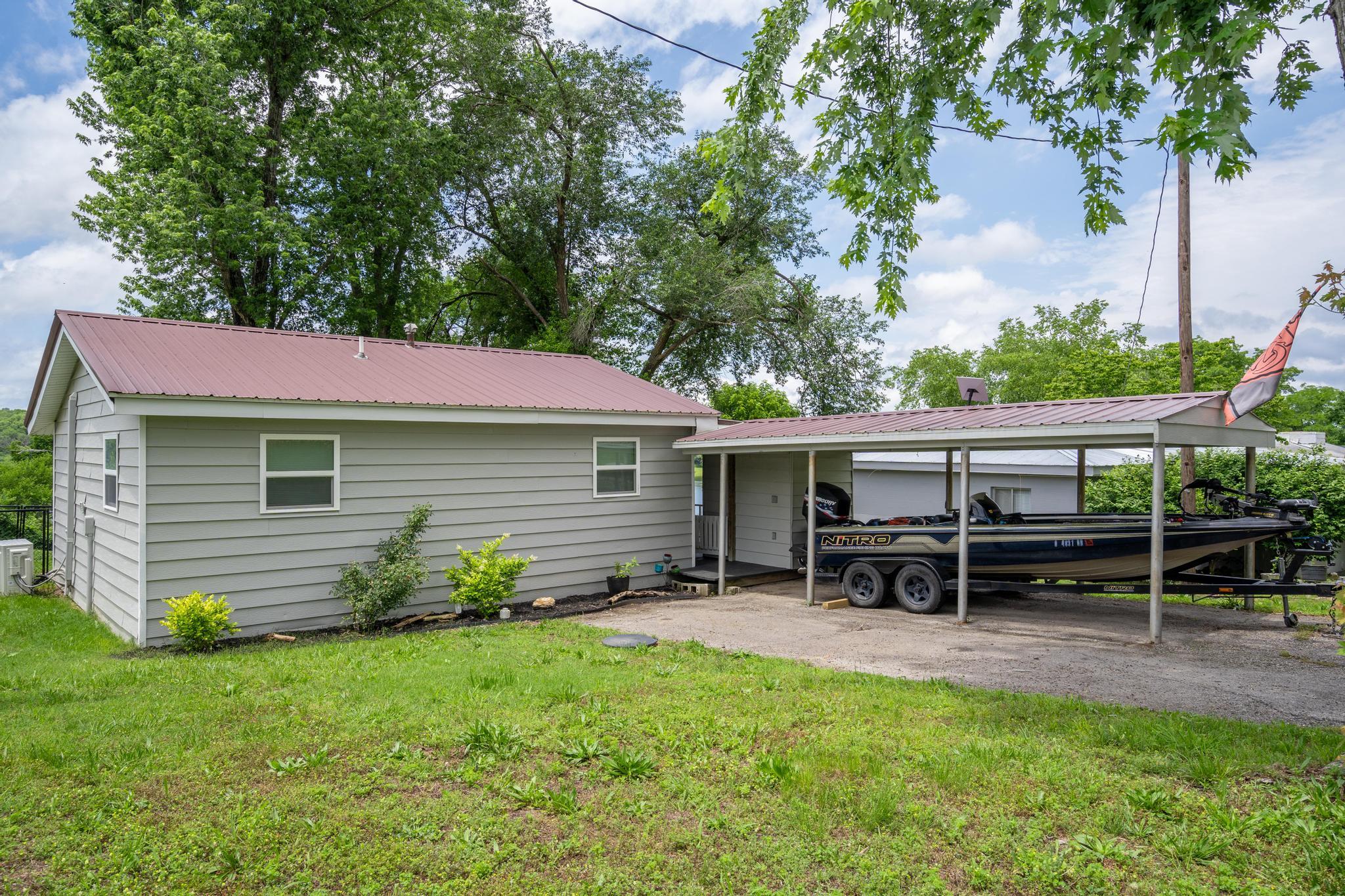 166 Seaman Street Property Photo 4