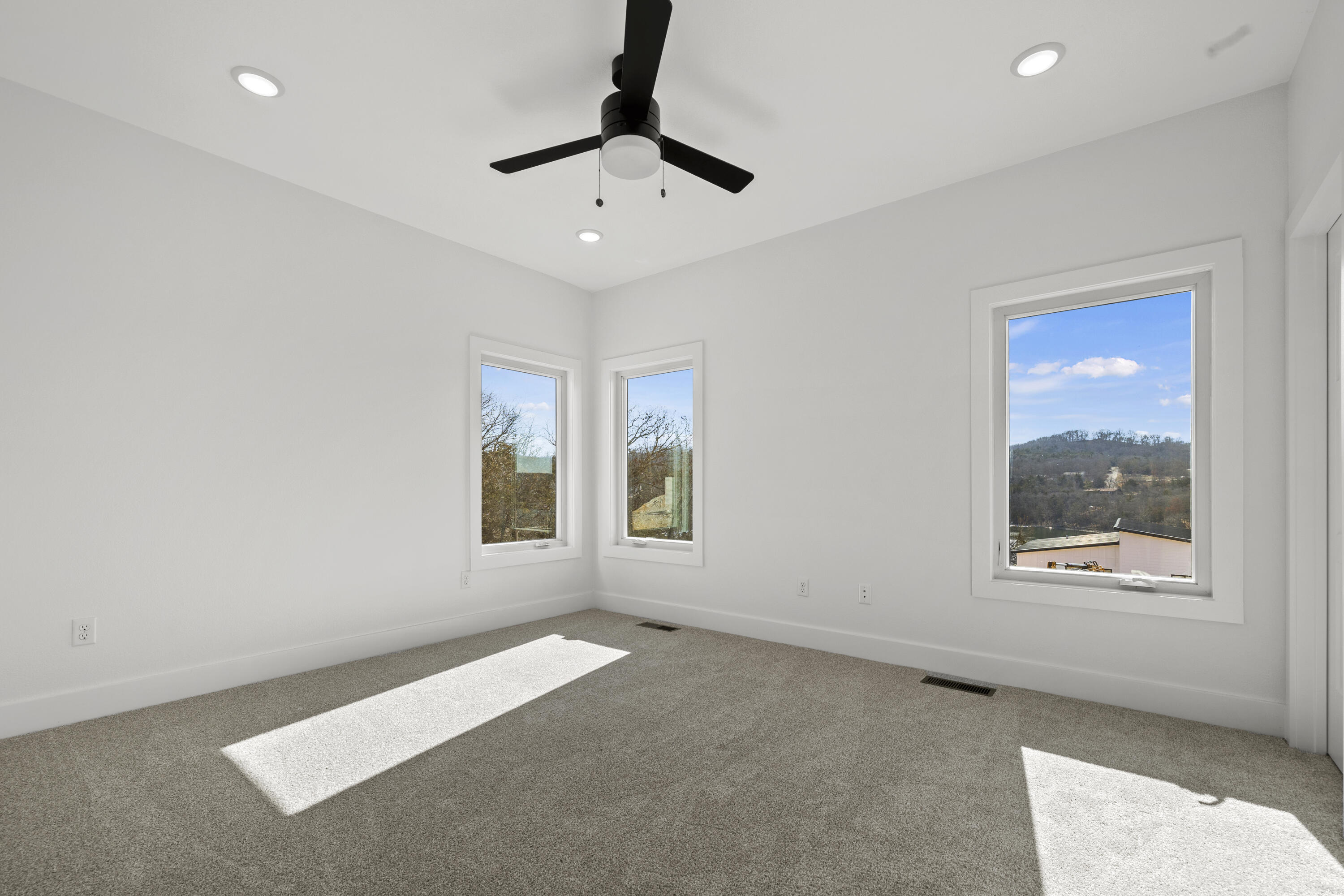 40 Cocobolo Drive Property Photo 25