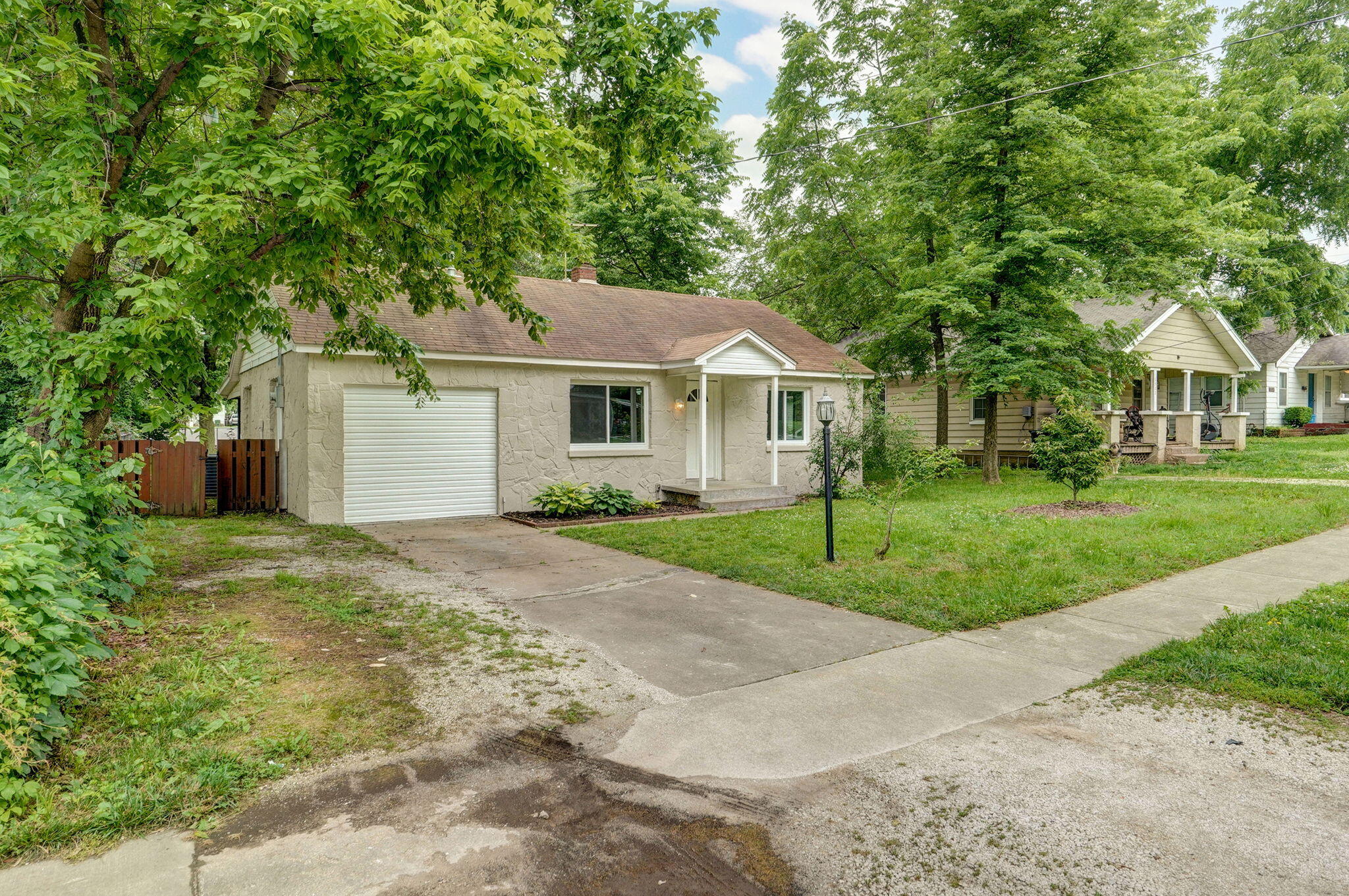 1516 West Lee Street Property Photo 3