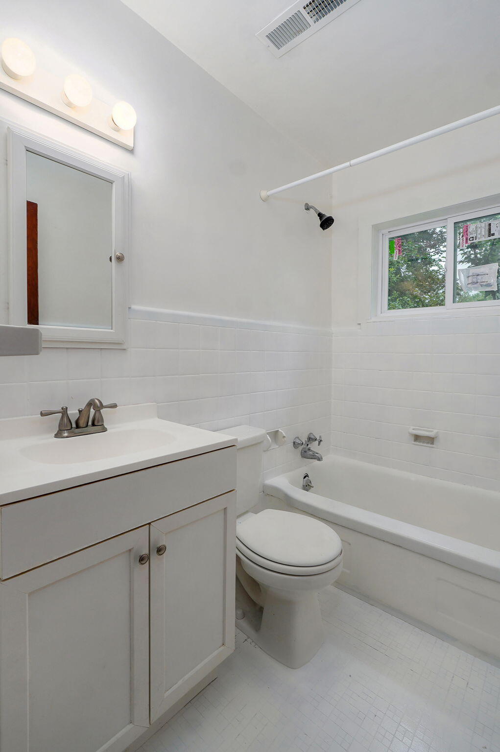 1516 West Lee Street Property Photo 19