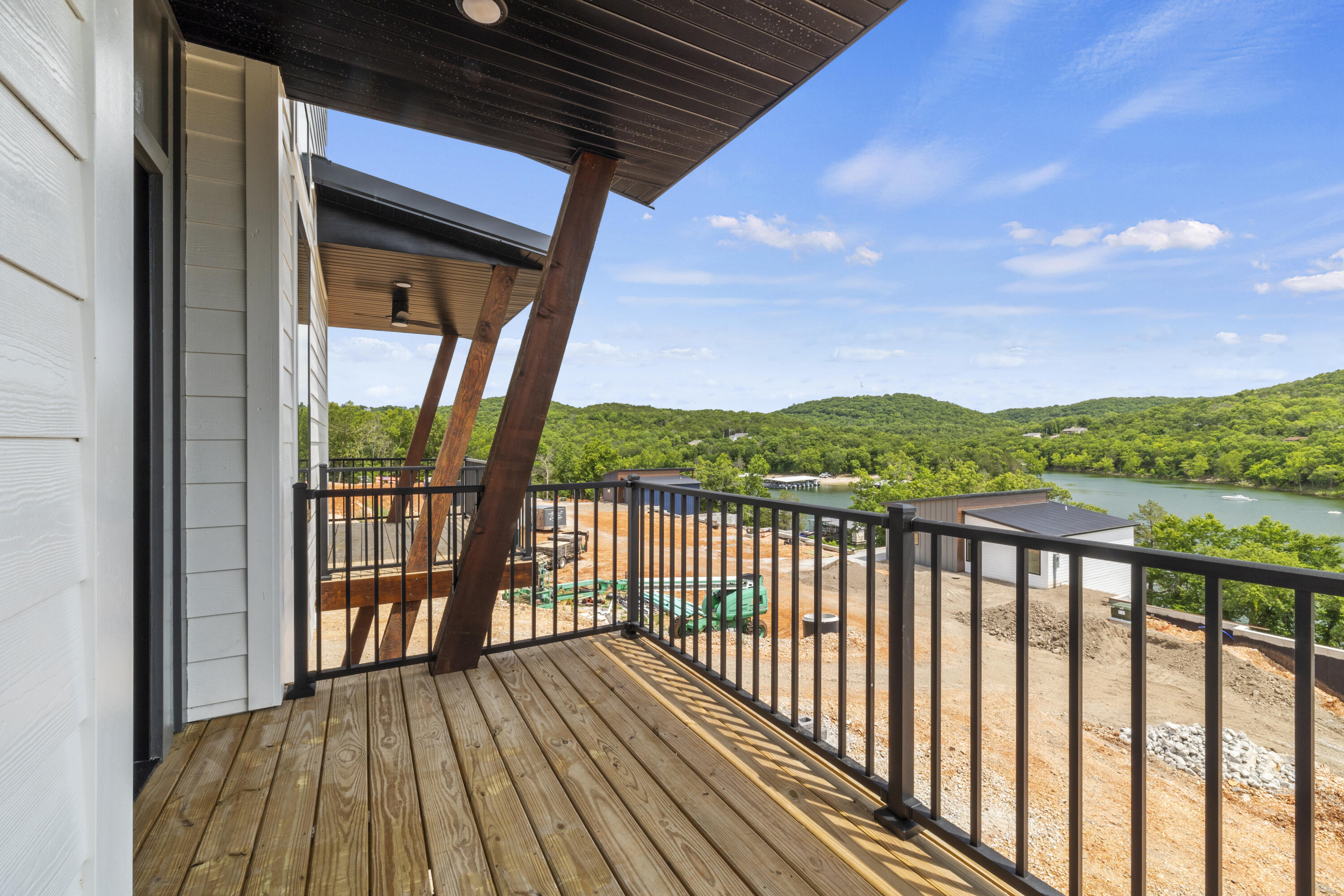 228 Vacation Lane Property Photo 12