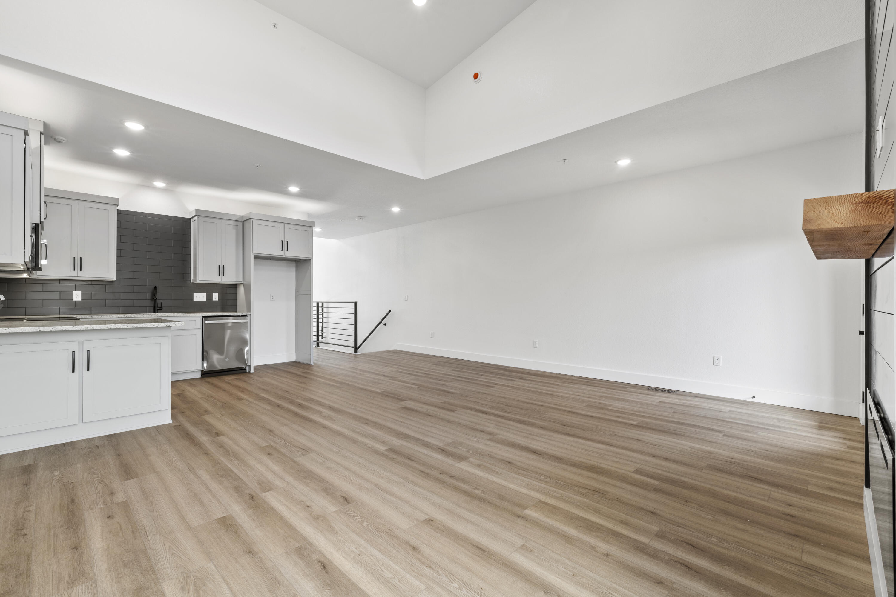 228 Vacation Lane Property Photo 16