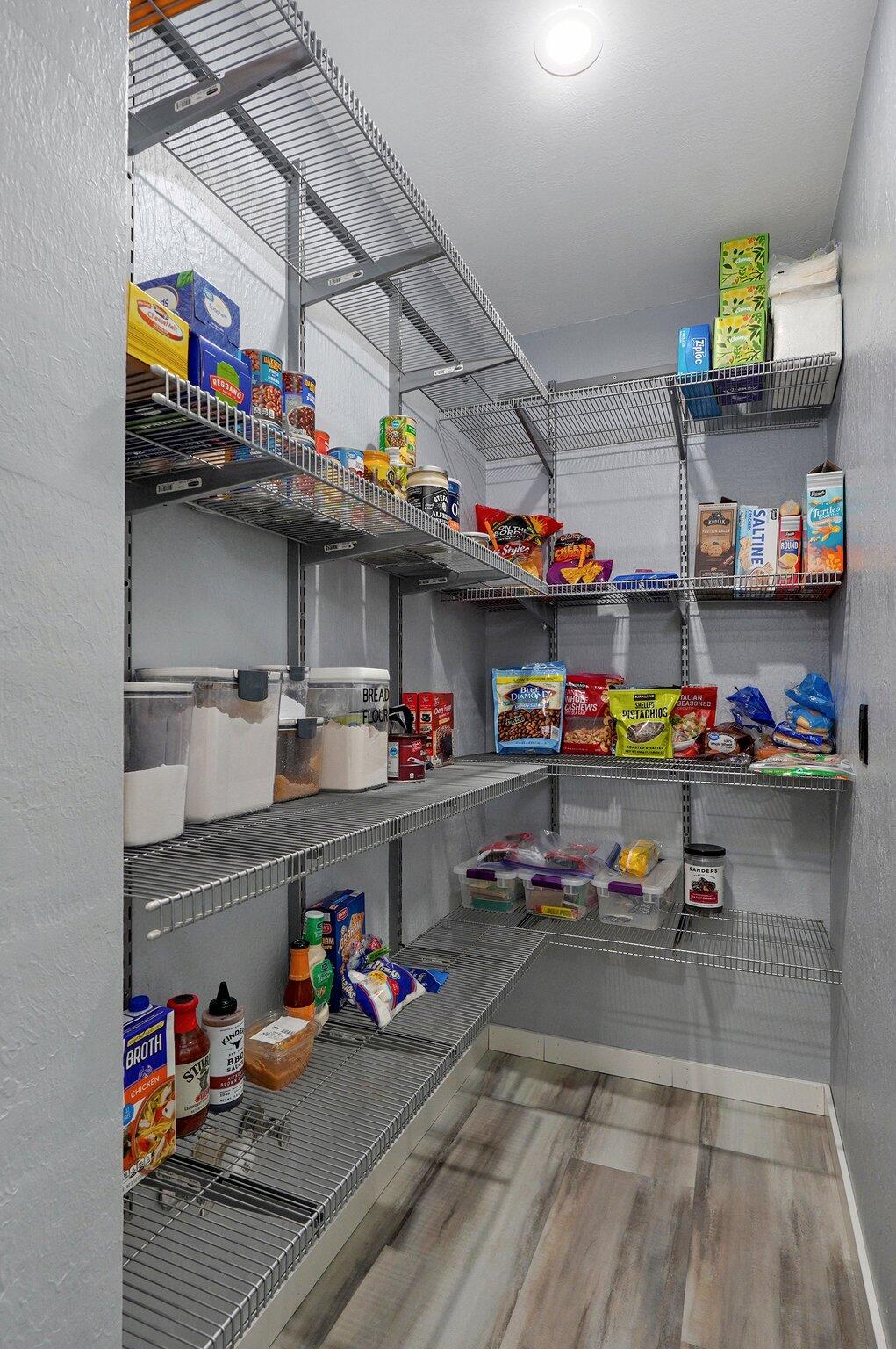 1190 West Bradley Street Property Photo 14