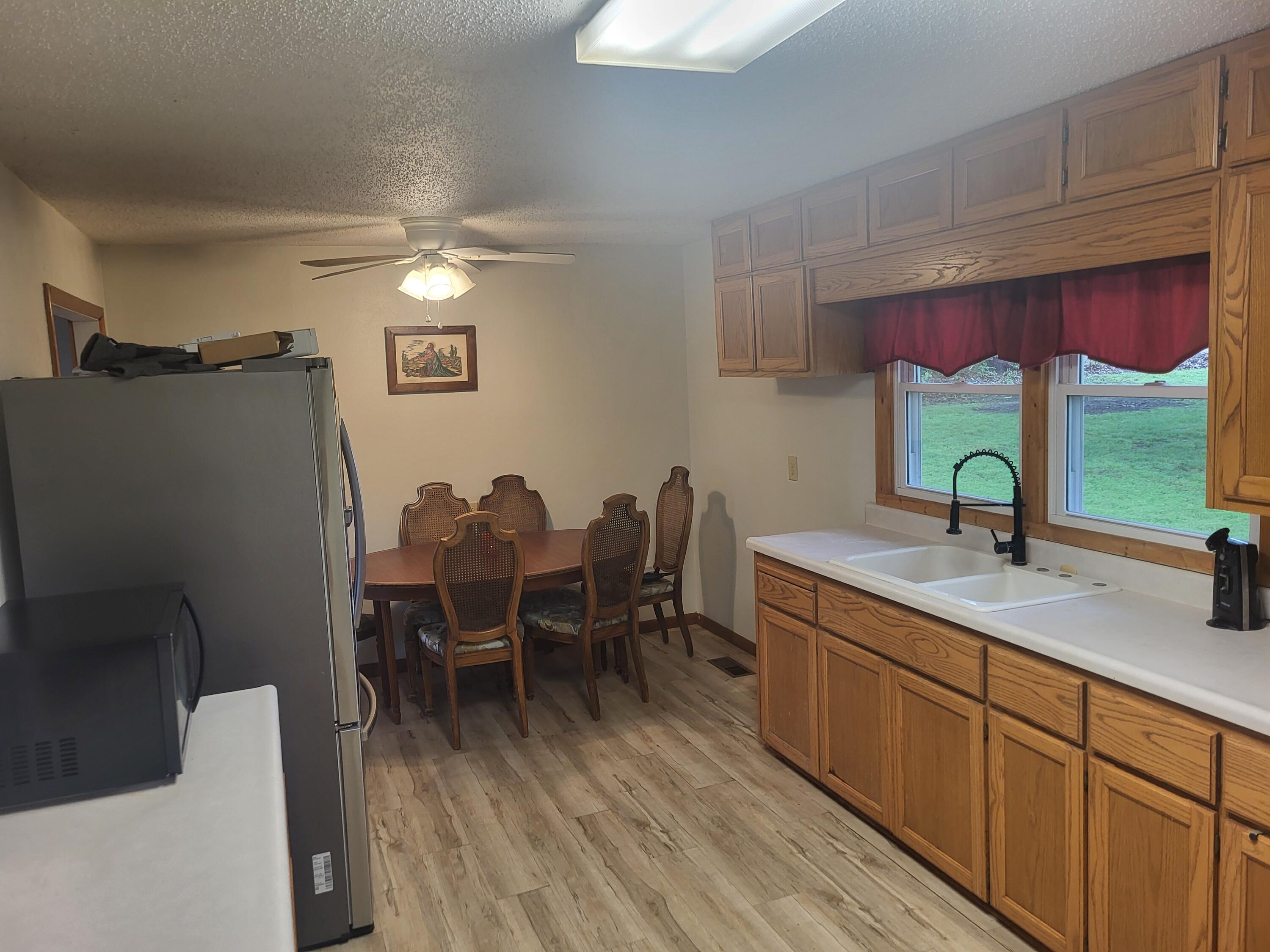 855 Co Rd 806 Property Photo 10