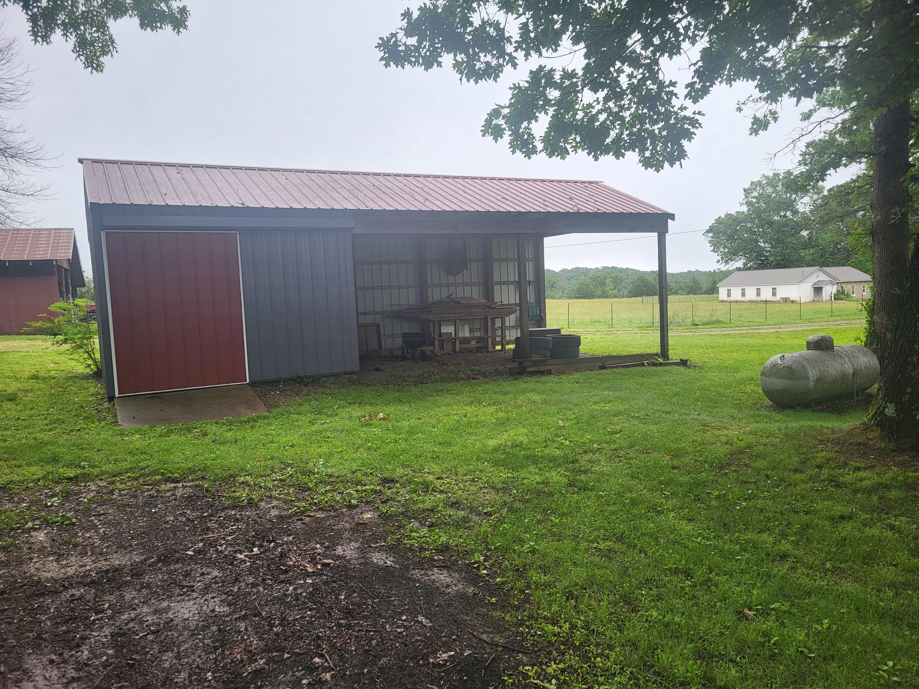 855 Co Rd 806 Property Photo 17