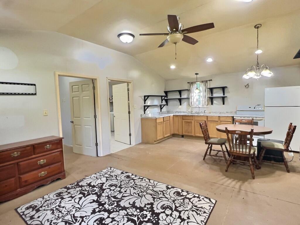 284 Carter Route F Property Photo 4