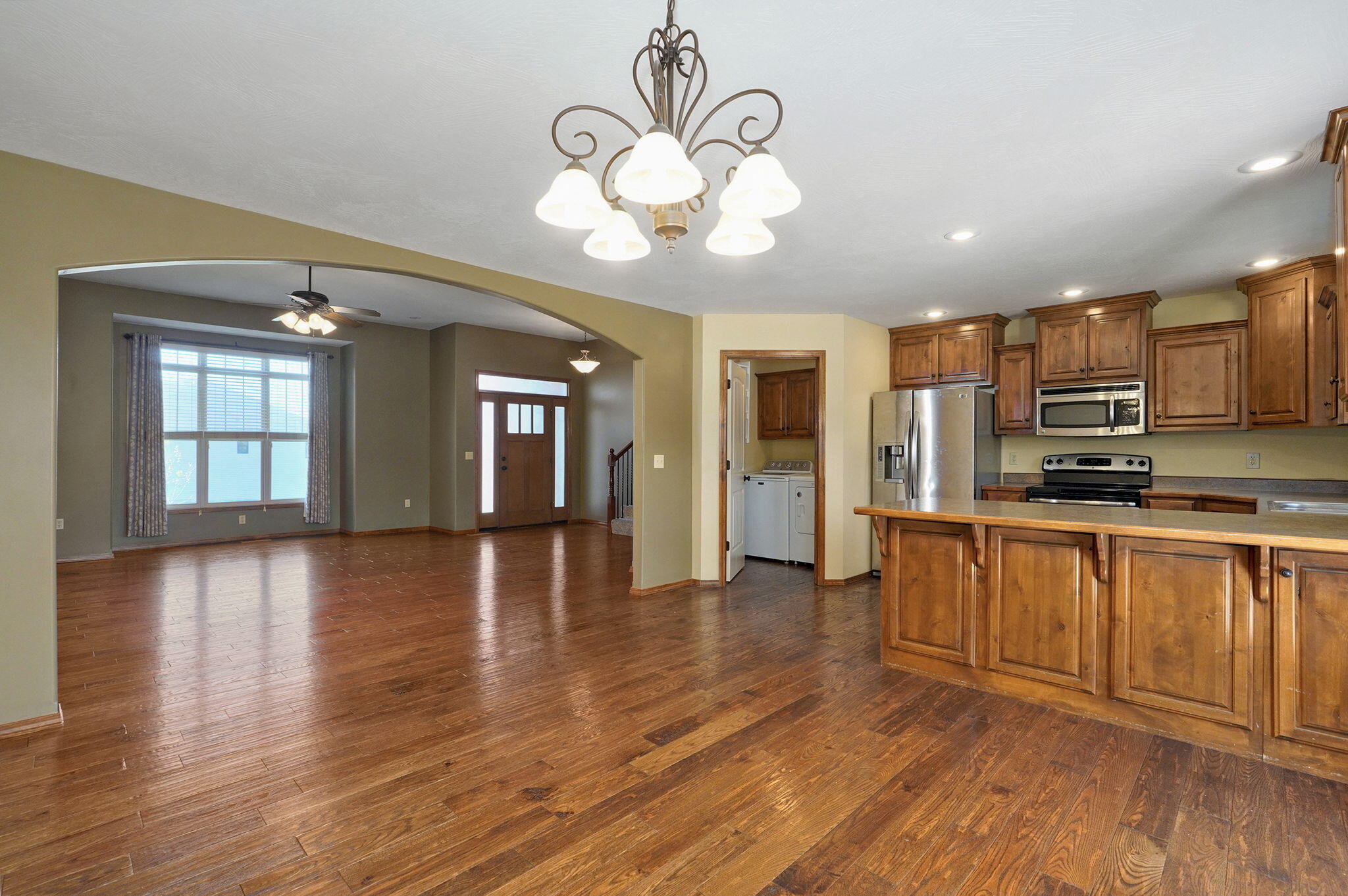 3684 Bridgewood Avenue North Property Photo 14