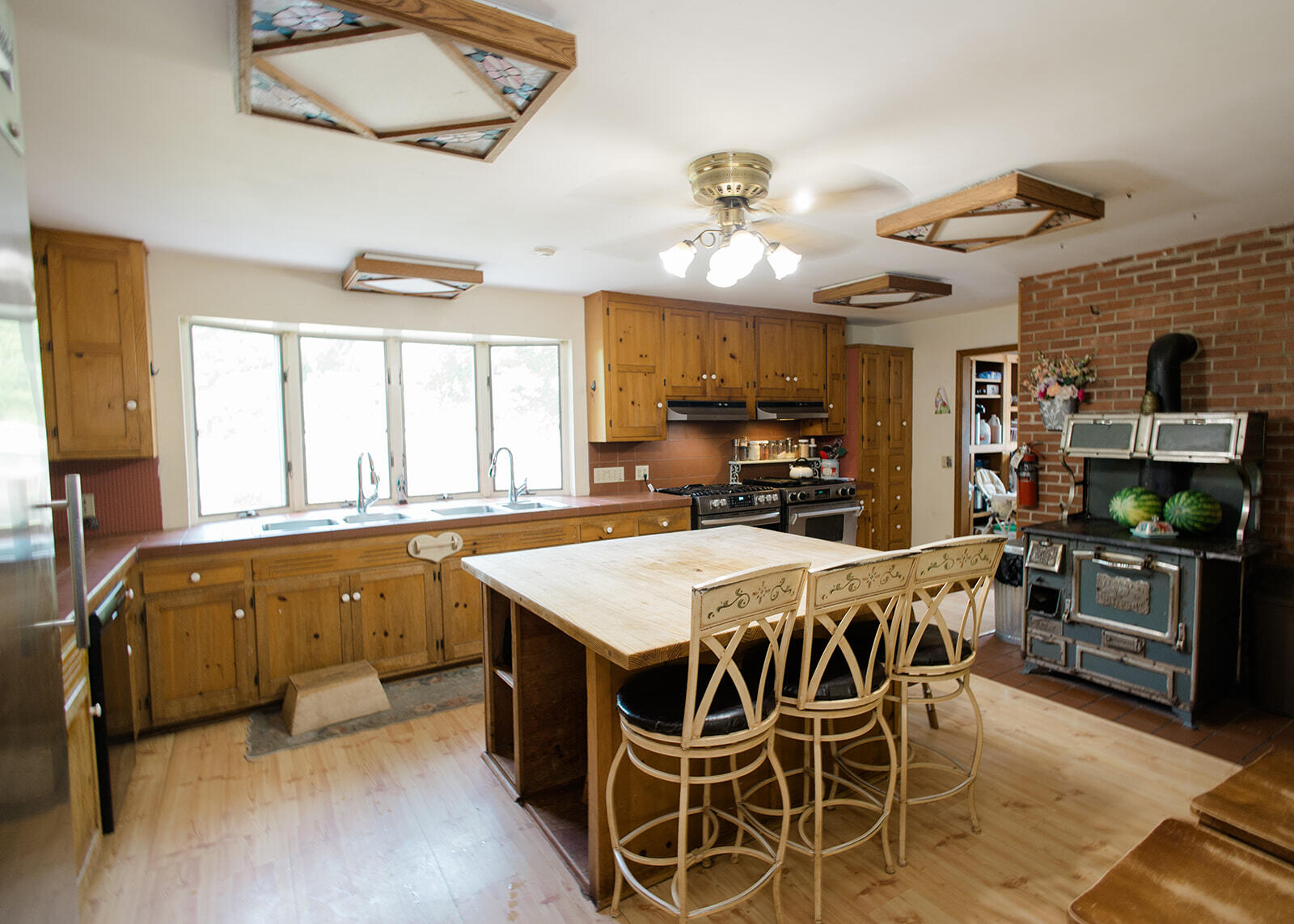 19429 East State Highway 14 Property Photo 25