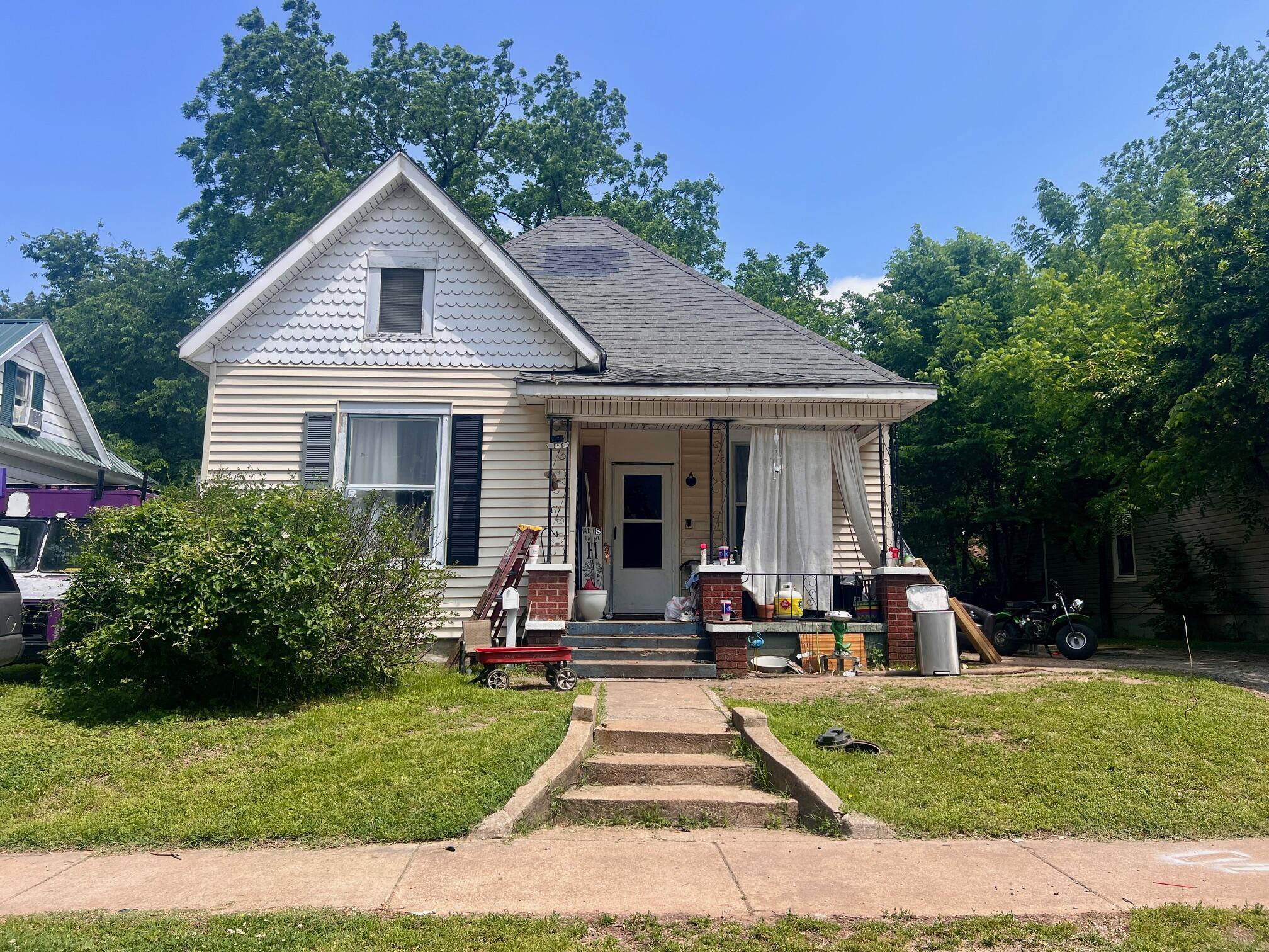 733 West Brower Street Property Photo 1