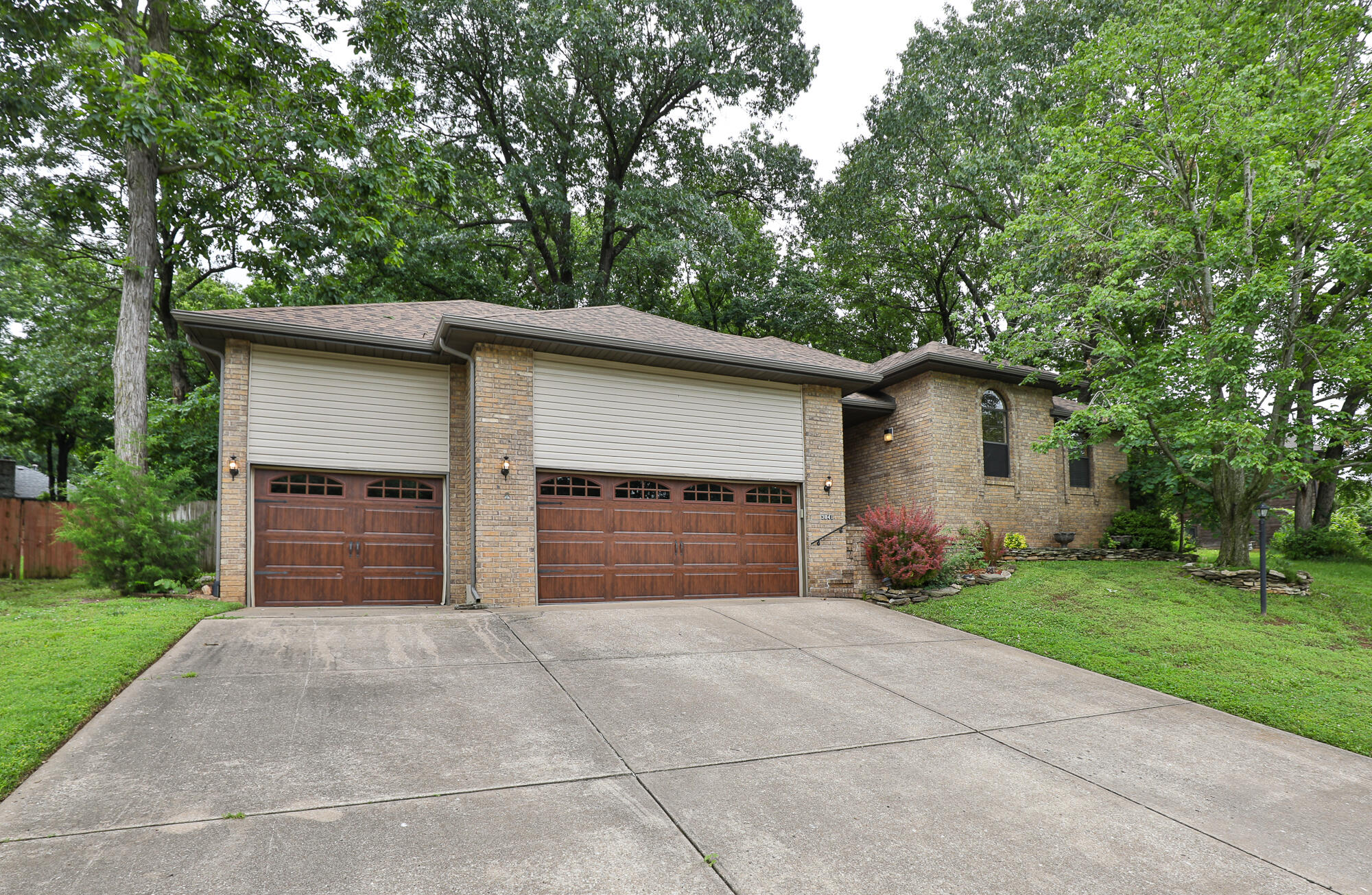 3841 West Woodland Street Property Photo 2