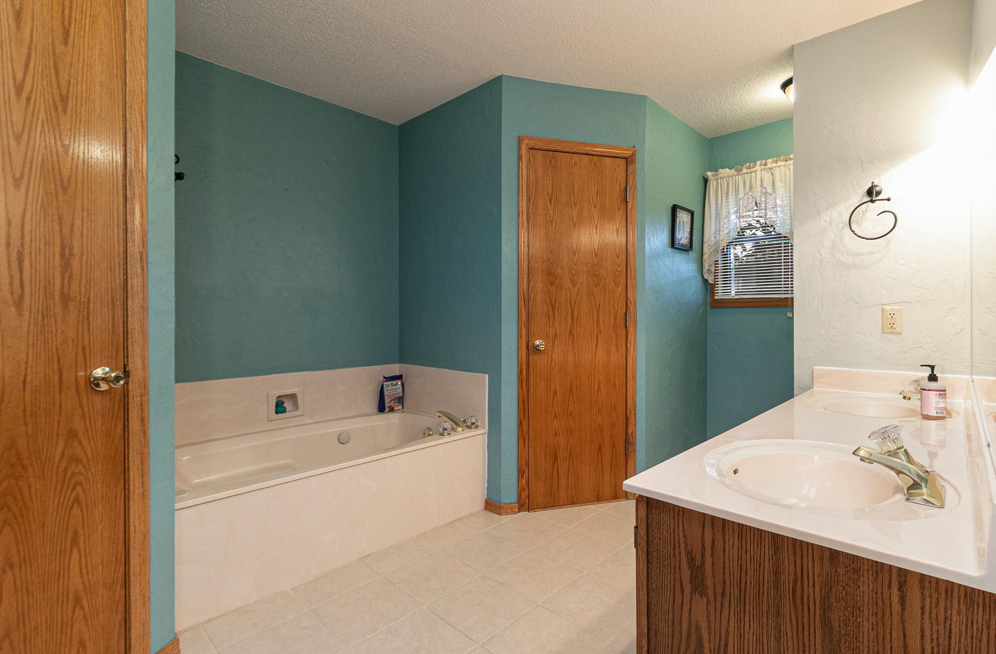 3841 West Woodland Street Property Photo 19