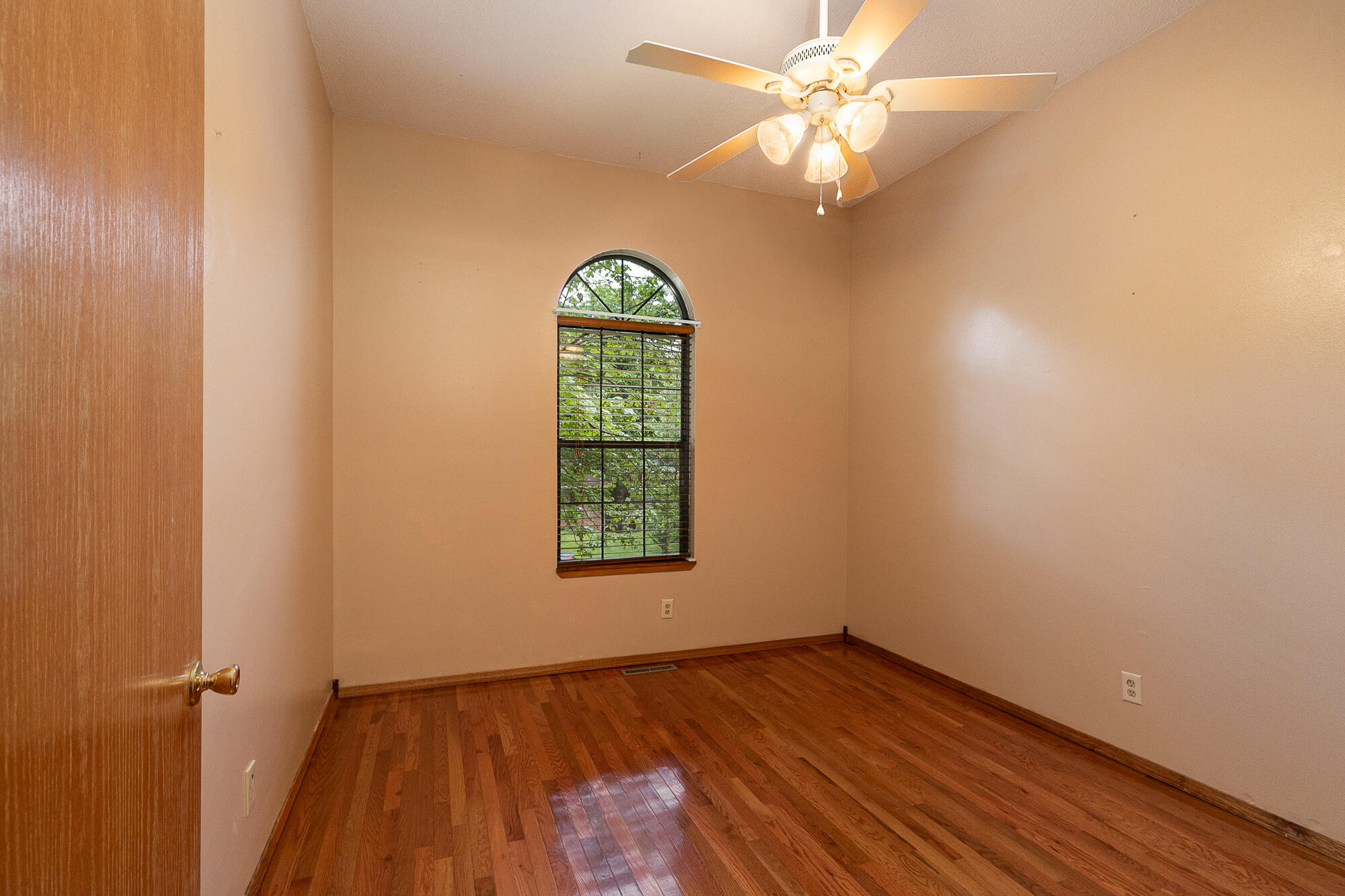 3841 West Woodland Street Property Photo 23
