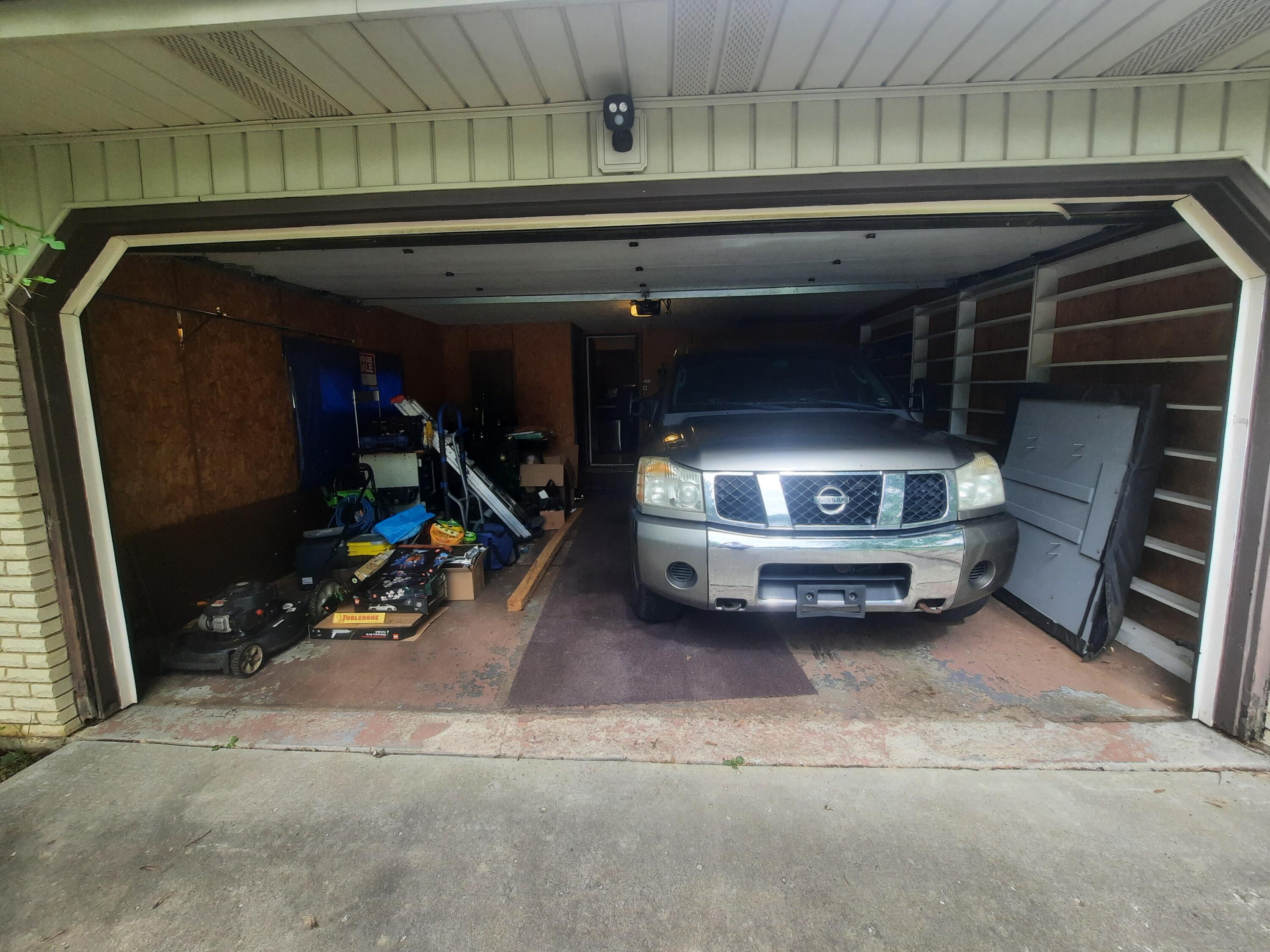 2504 North Clayton Avenue Property Photo 2