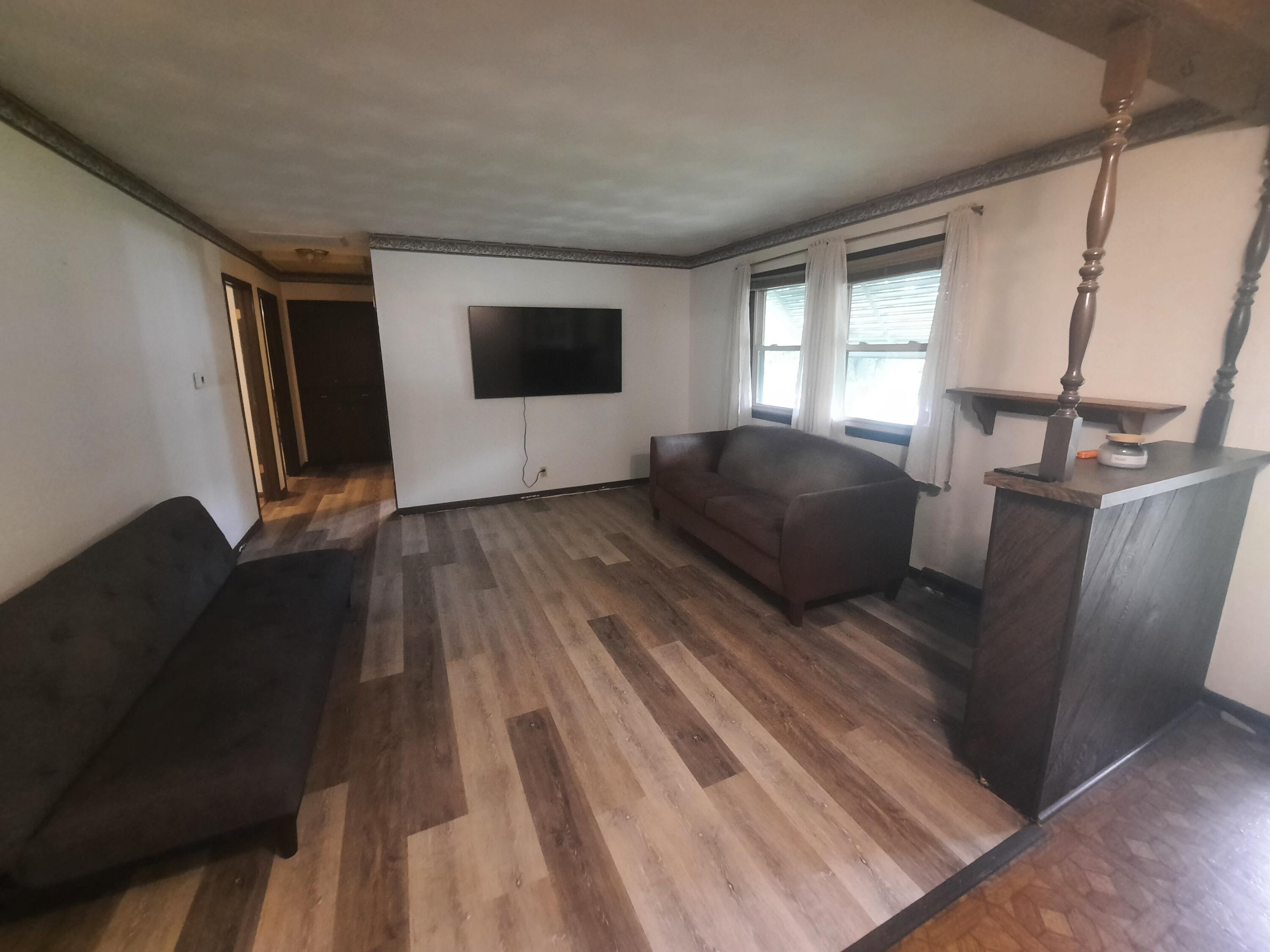 2504 North Clayton Avenue Property Photo 4