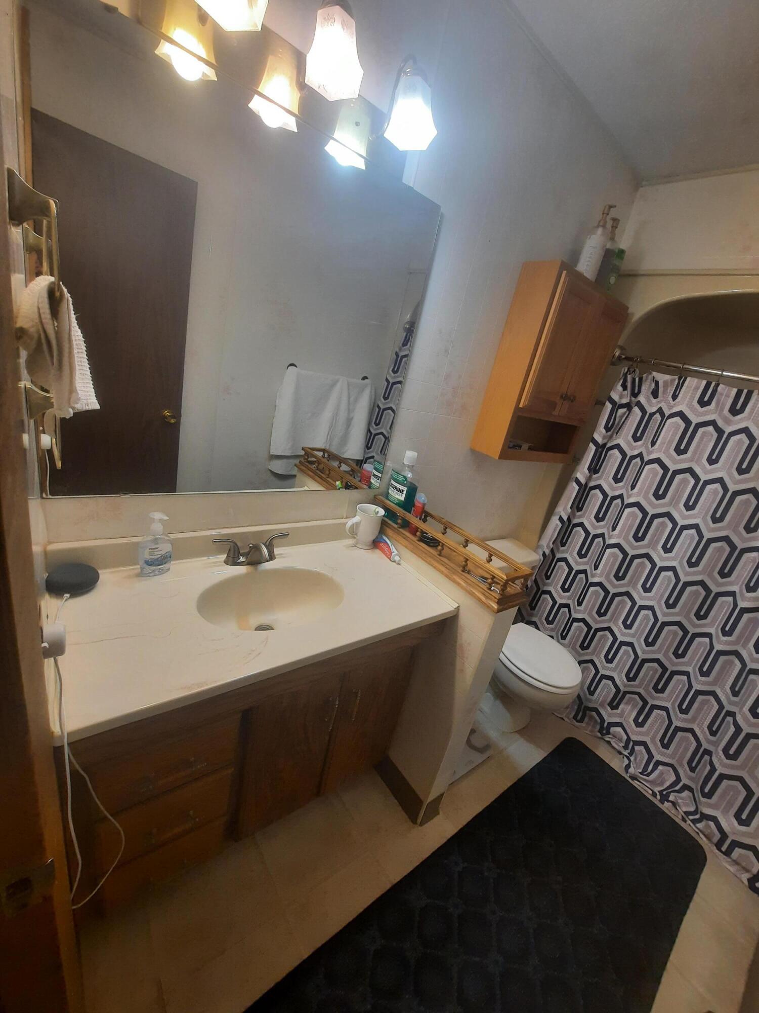2504 North Clayton Avenue Property Photo 12