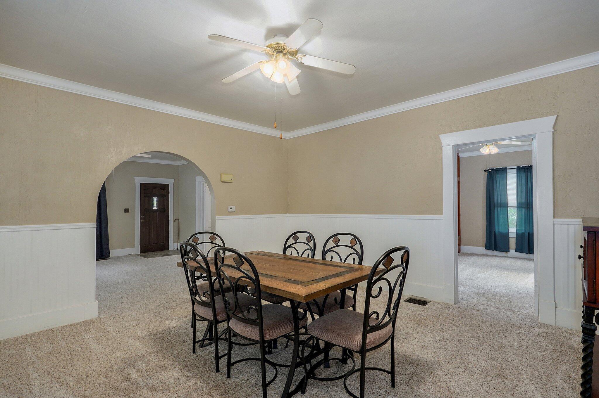 601 South Madison Avenue Property Photo 8