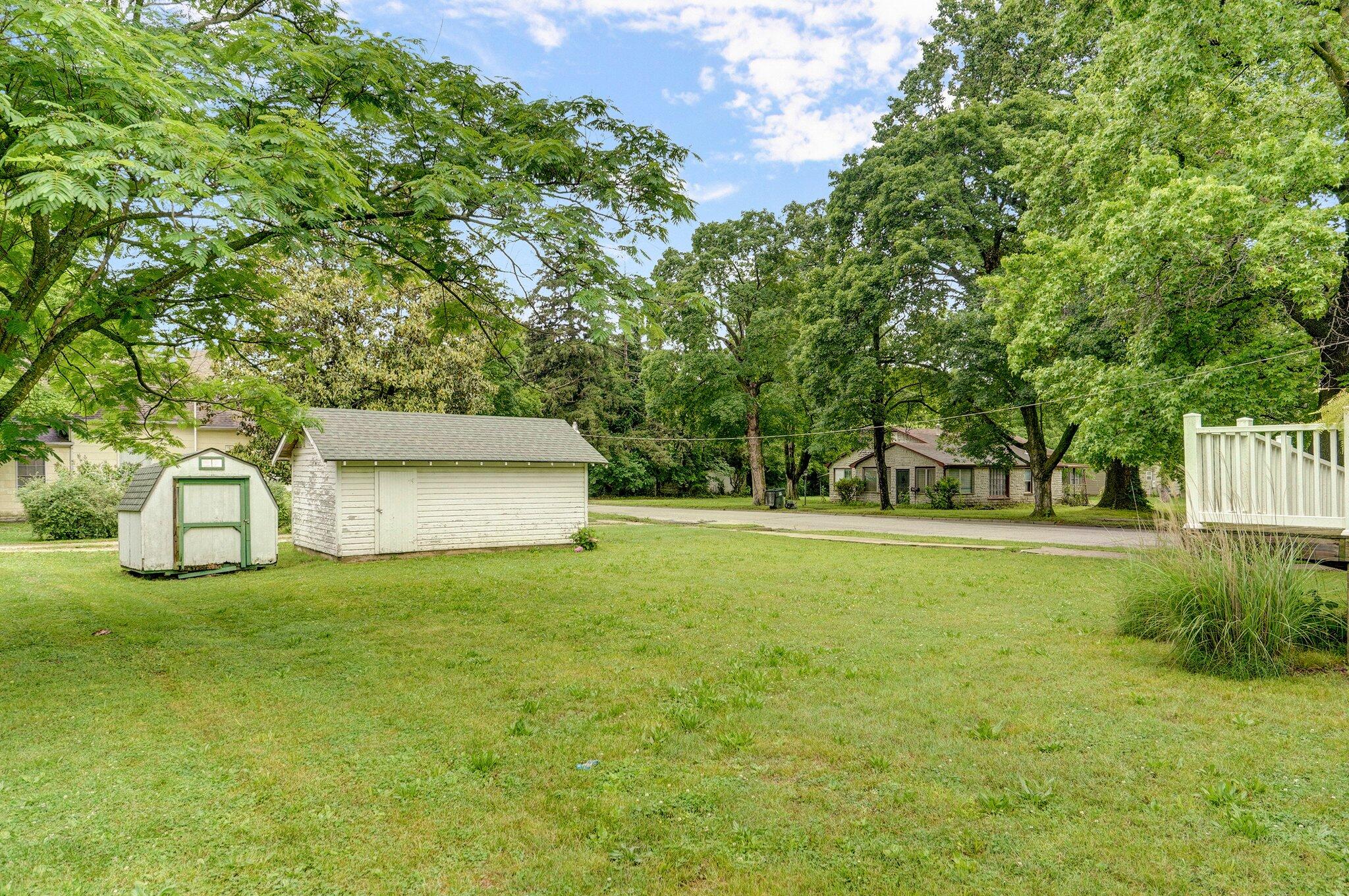 601 South Madison Avenue Property Photo 21