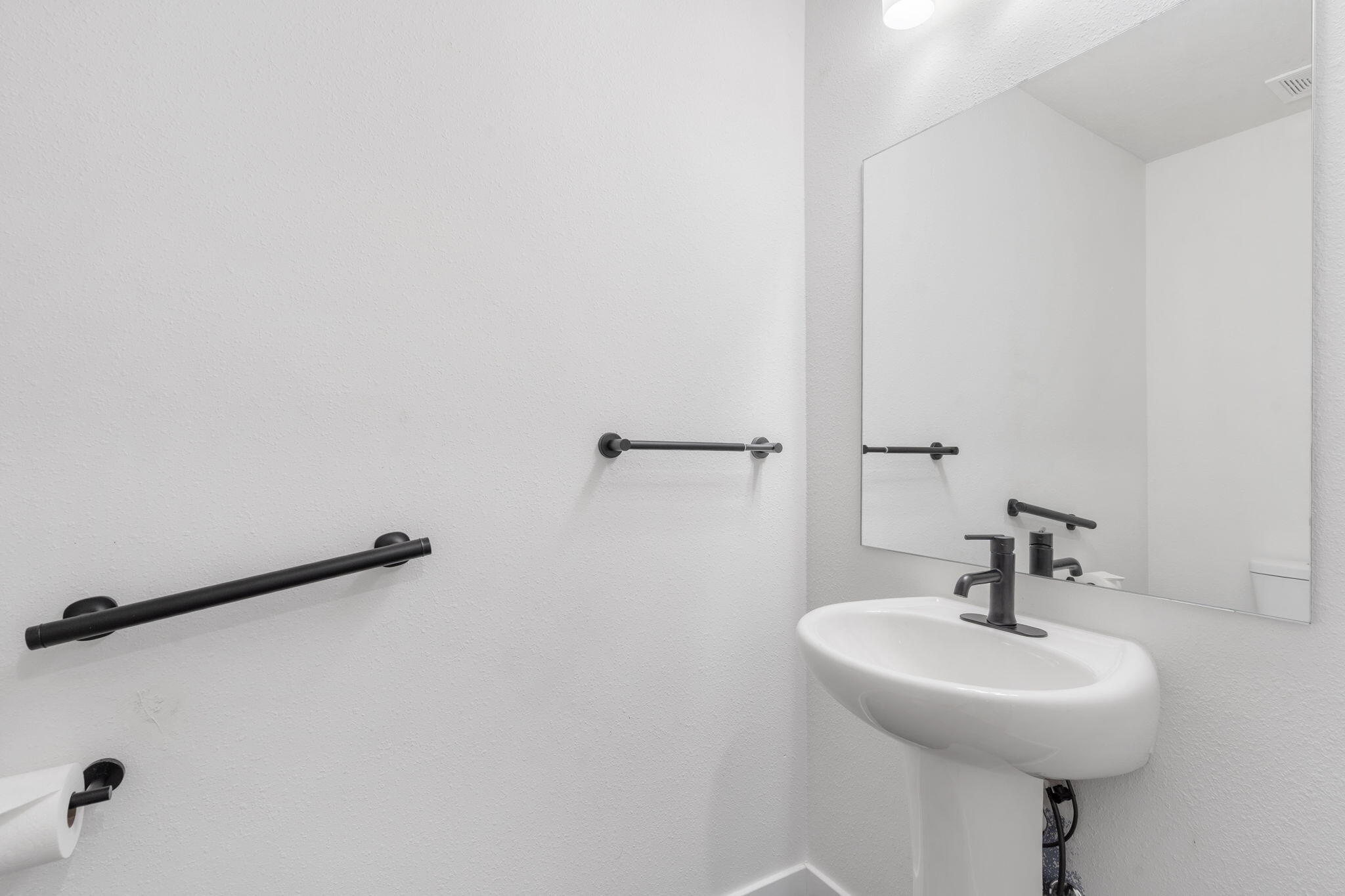 1257 West Gaslight Drive Property Photo 19