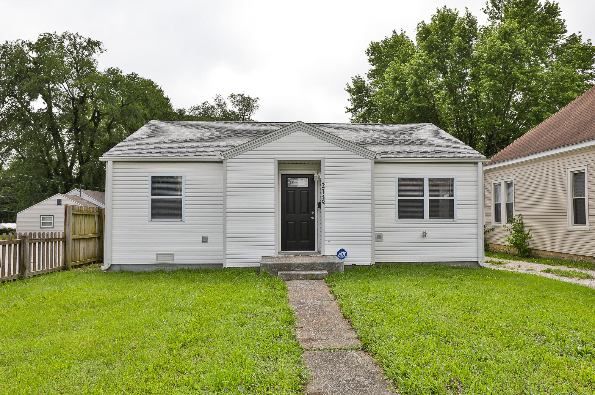 2148 North Grant Avenue Property Photo 1