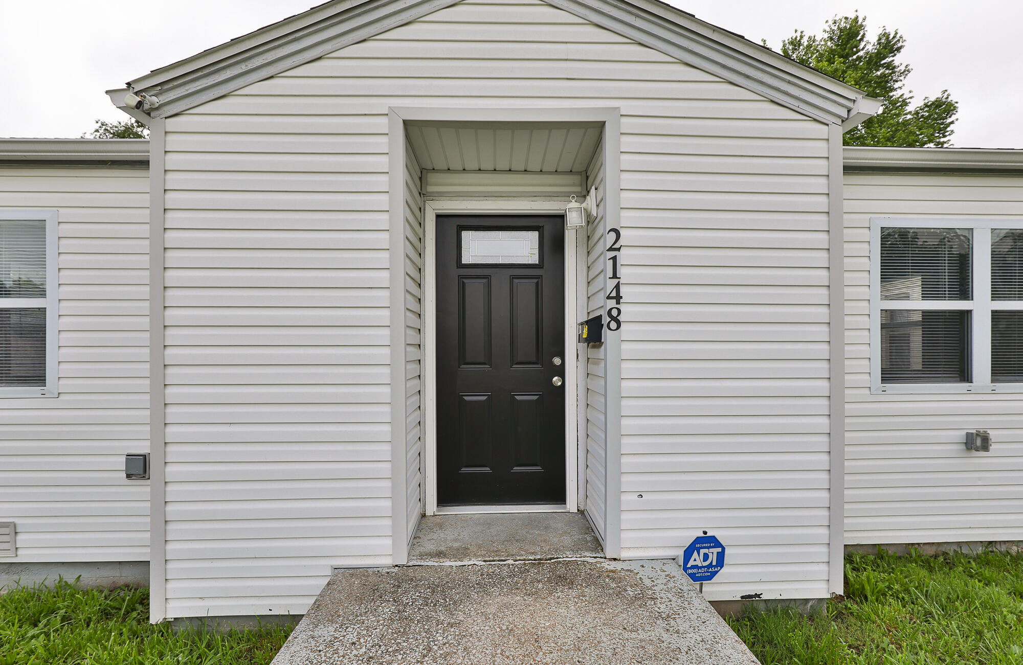 2148 North Grant Avenue Property Photo 3