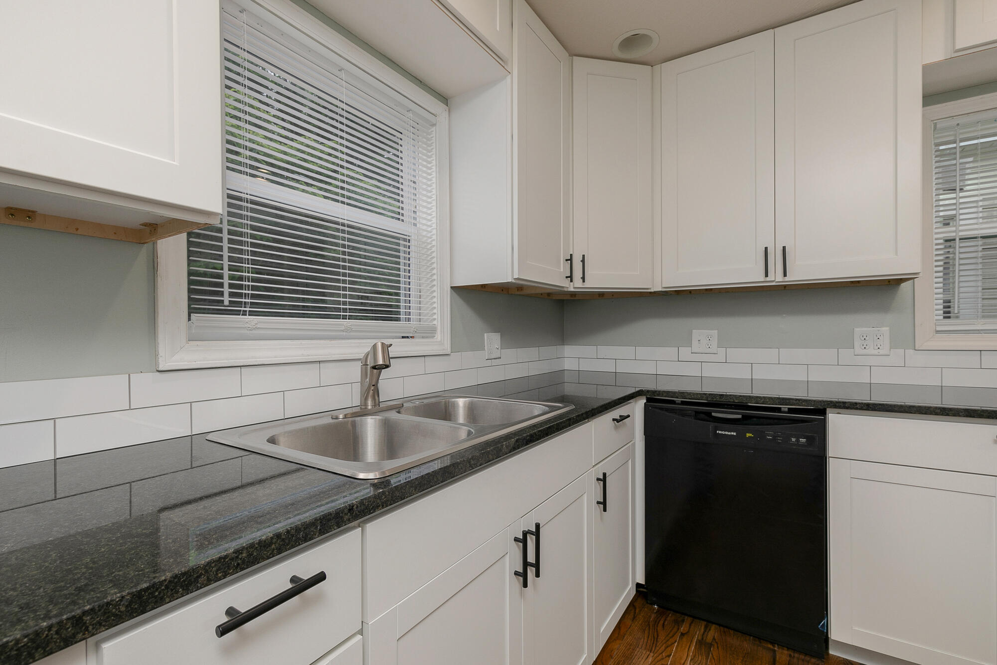 2148 North Grant Avenue Property Photo 9