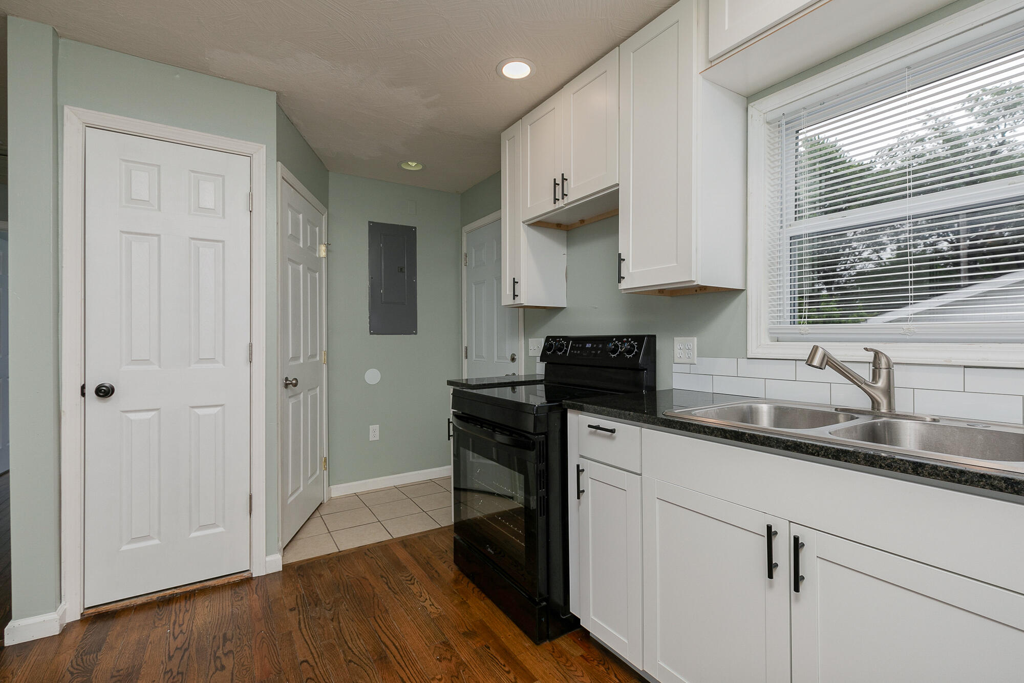 2148 North Grant Avenue Property Photo 11