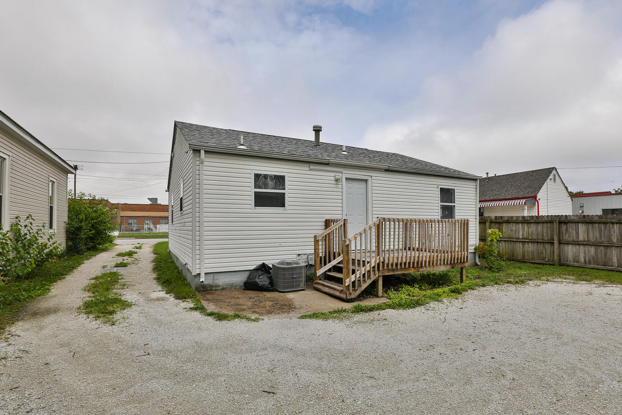 2148 North Grant Avenue Property Photo 19