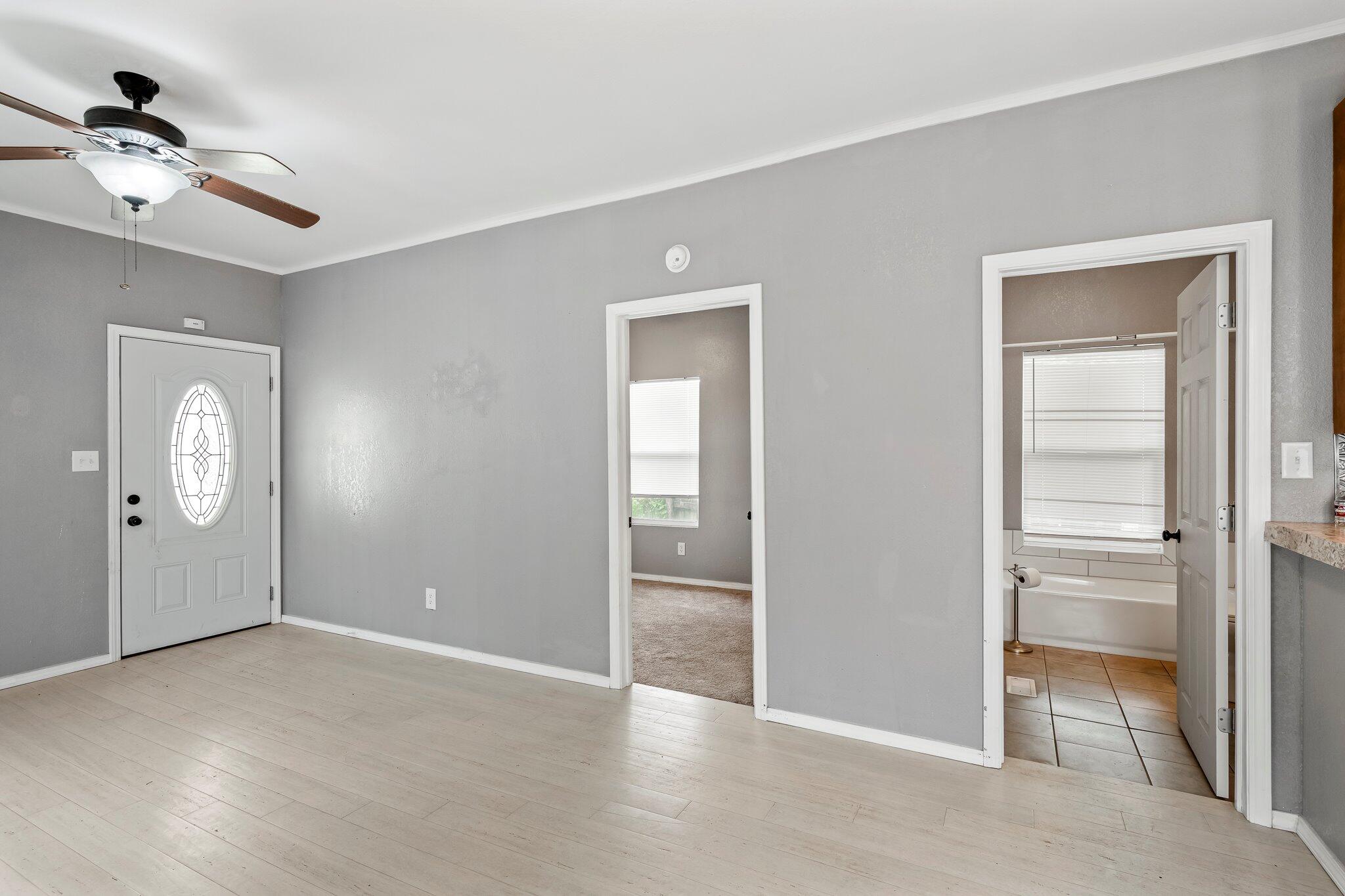318 West Olive Street Property Photo 7