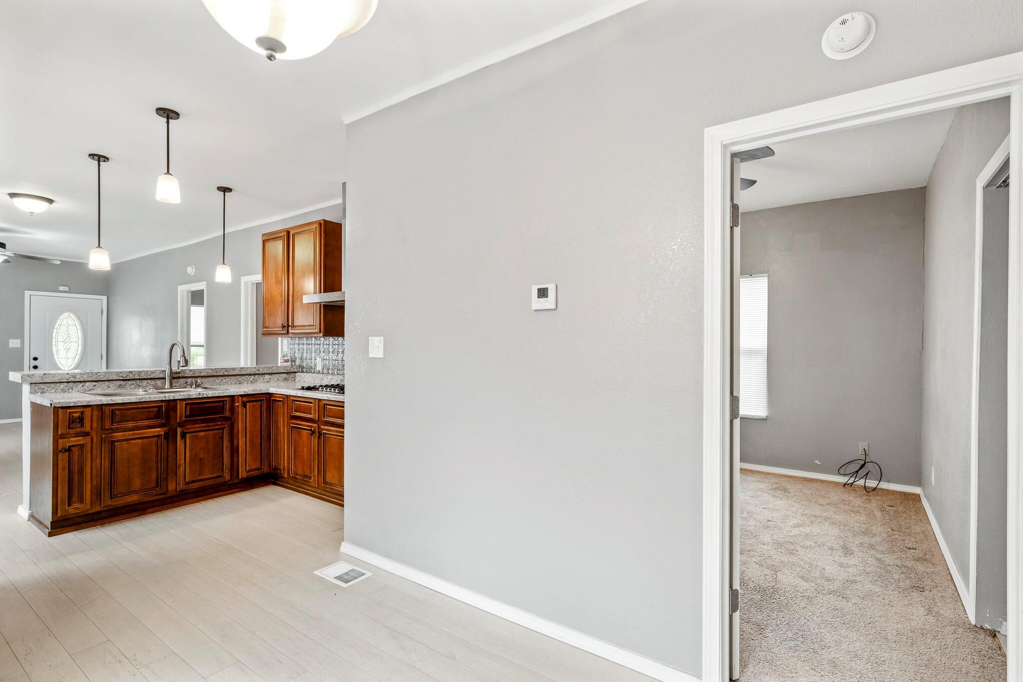 318 West Olive Street Property Photo 17