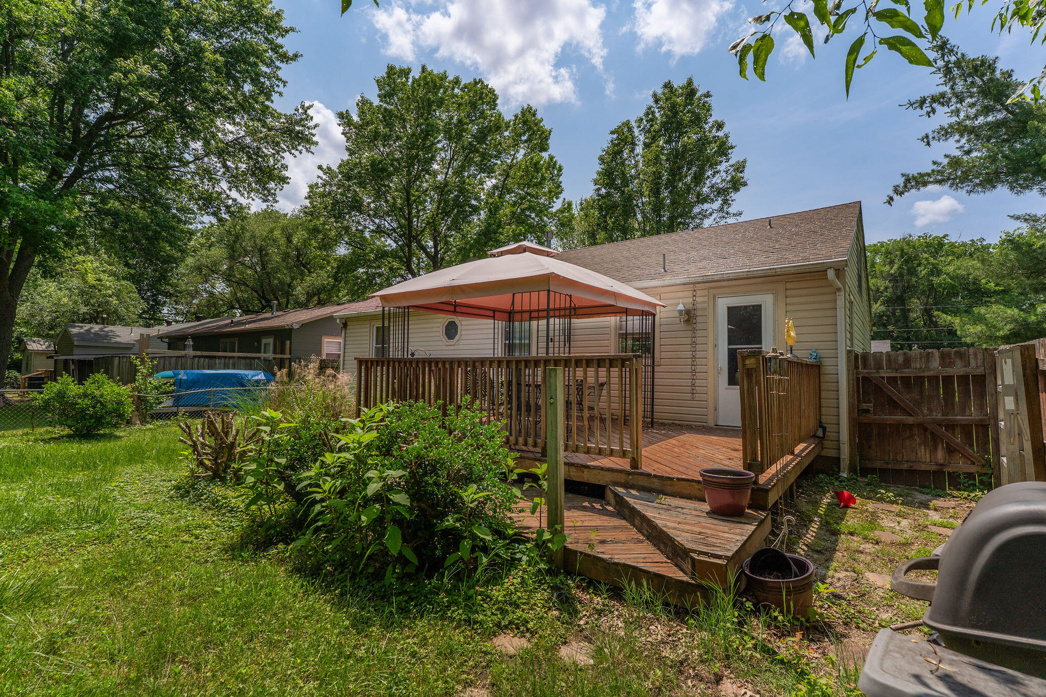 2140 North Crutcher Avenue Property Photo 16