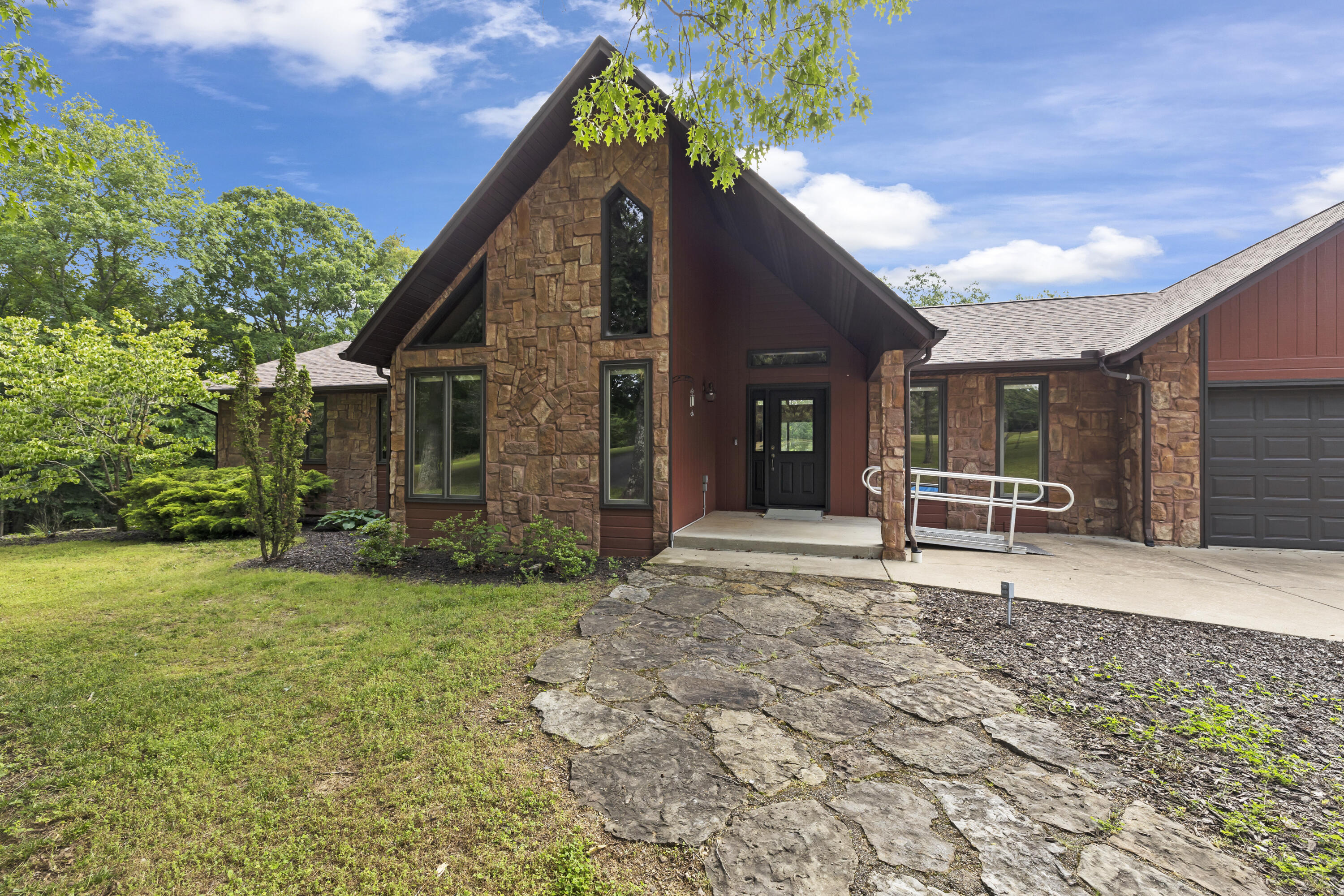 161 Candlewood Lane Property Photo 3