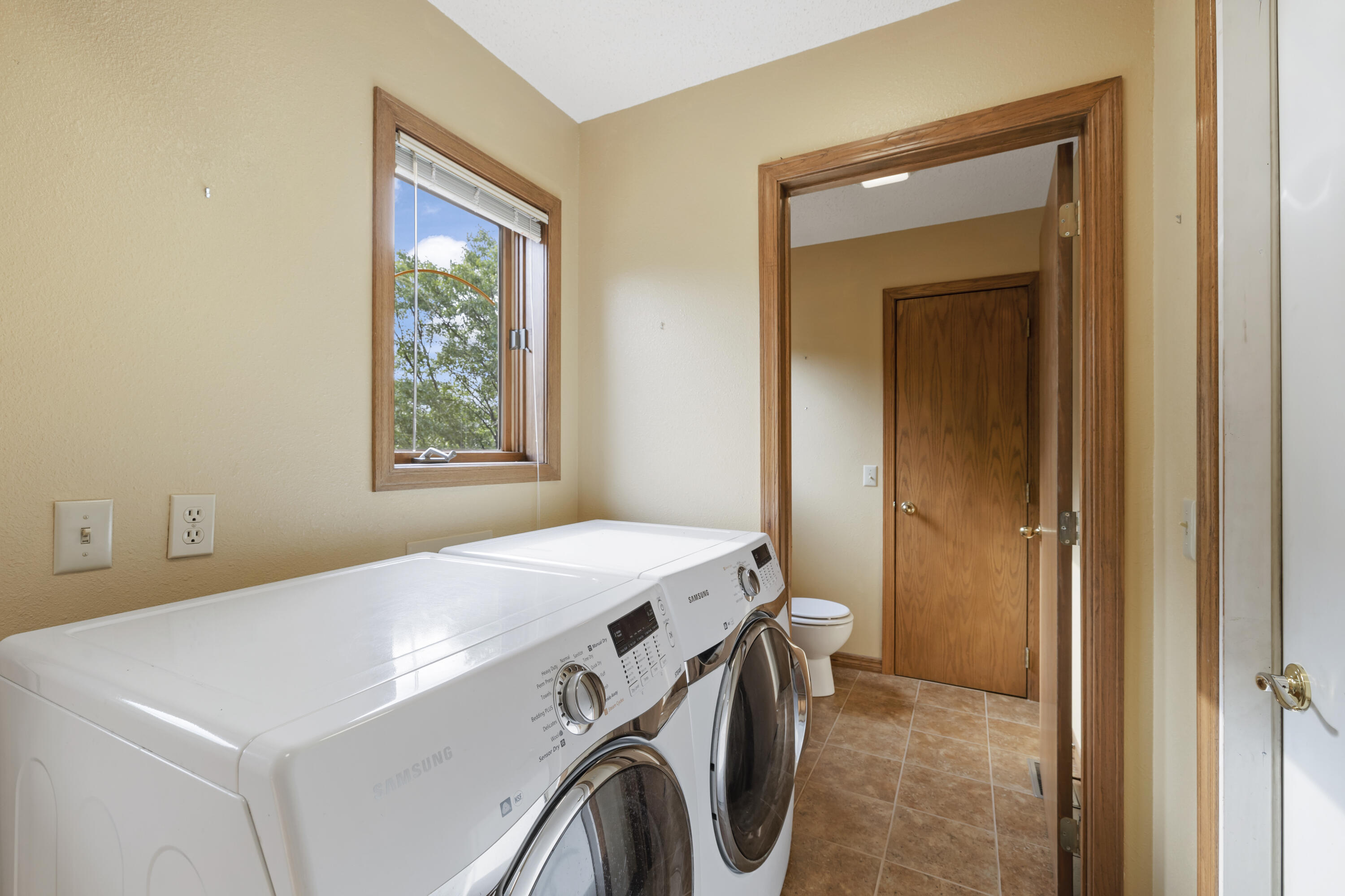 161 Candlewood Lane Property Photo 15