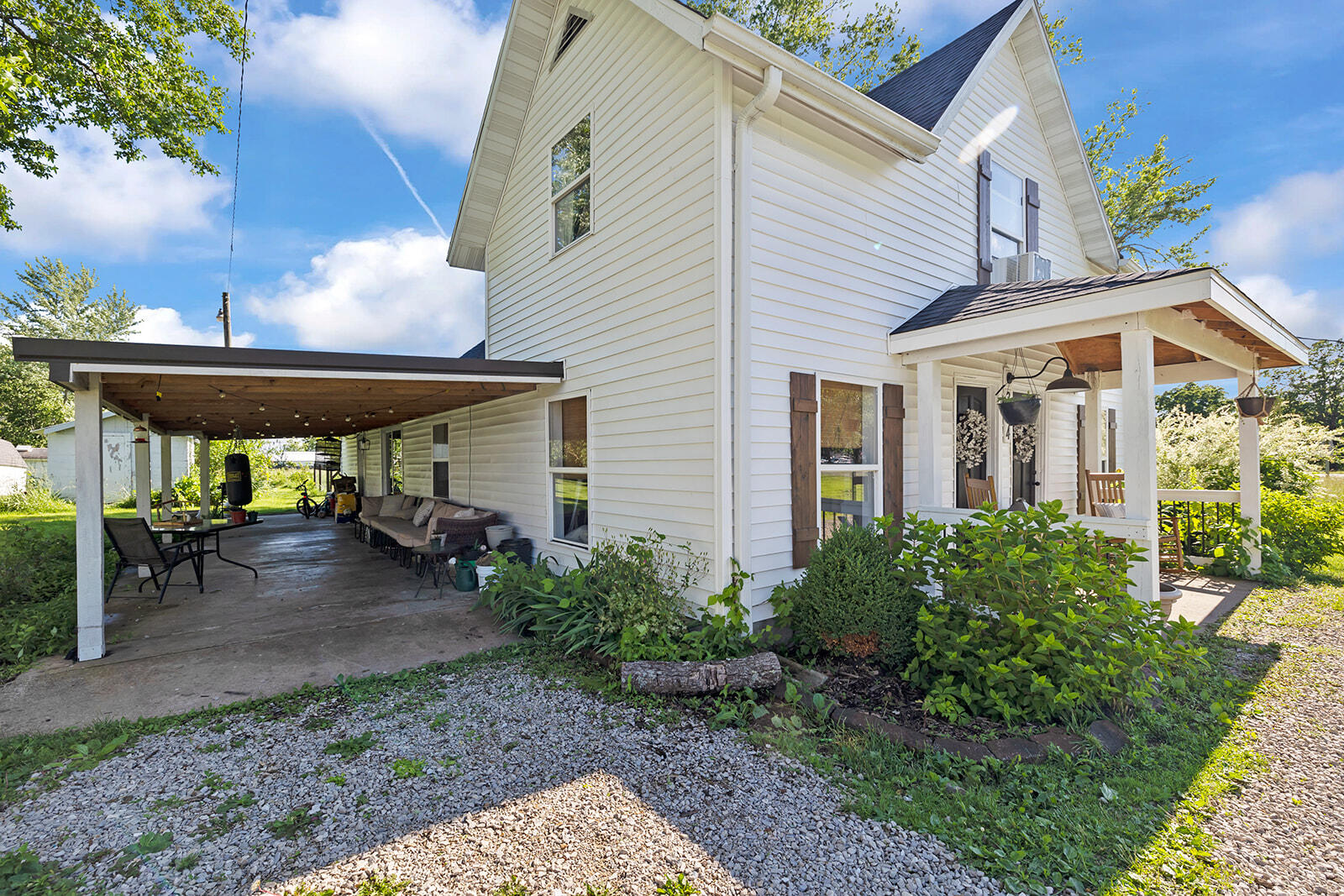 214 Rudolph Street Property Photo 6