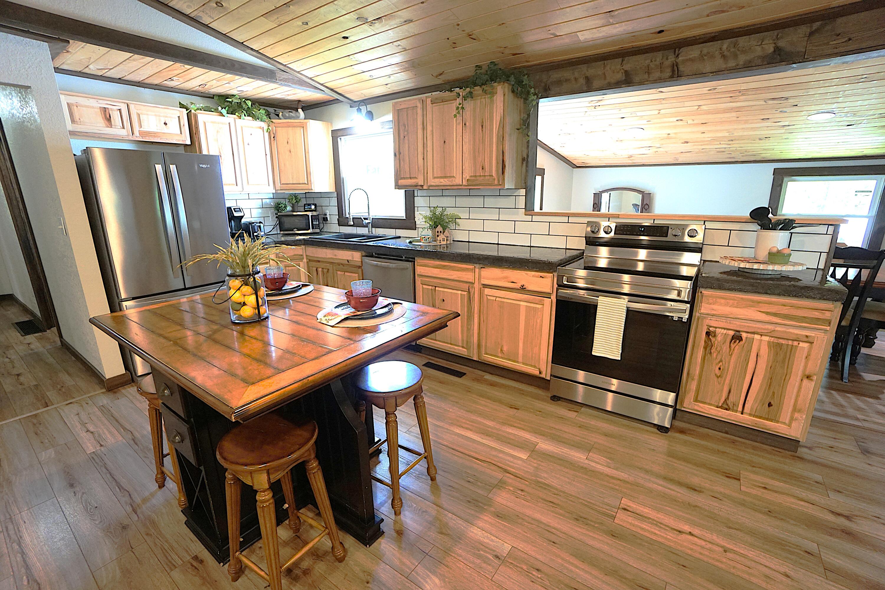 20770 State Highway 76 Property Photo 8