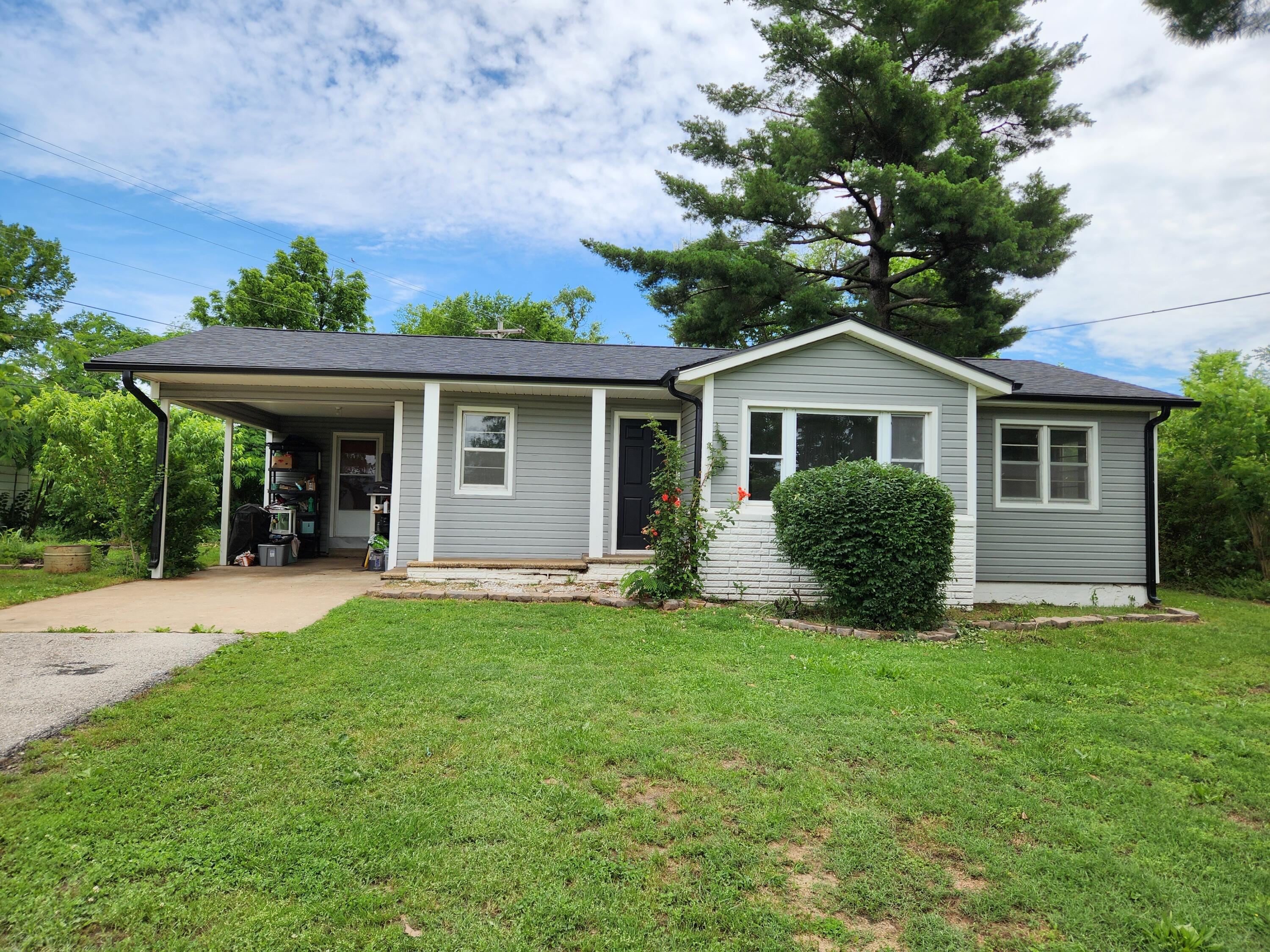 100 Sunset Heights Property Photo 1