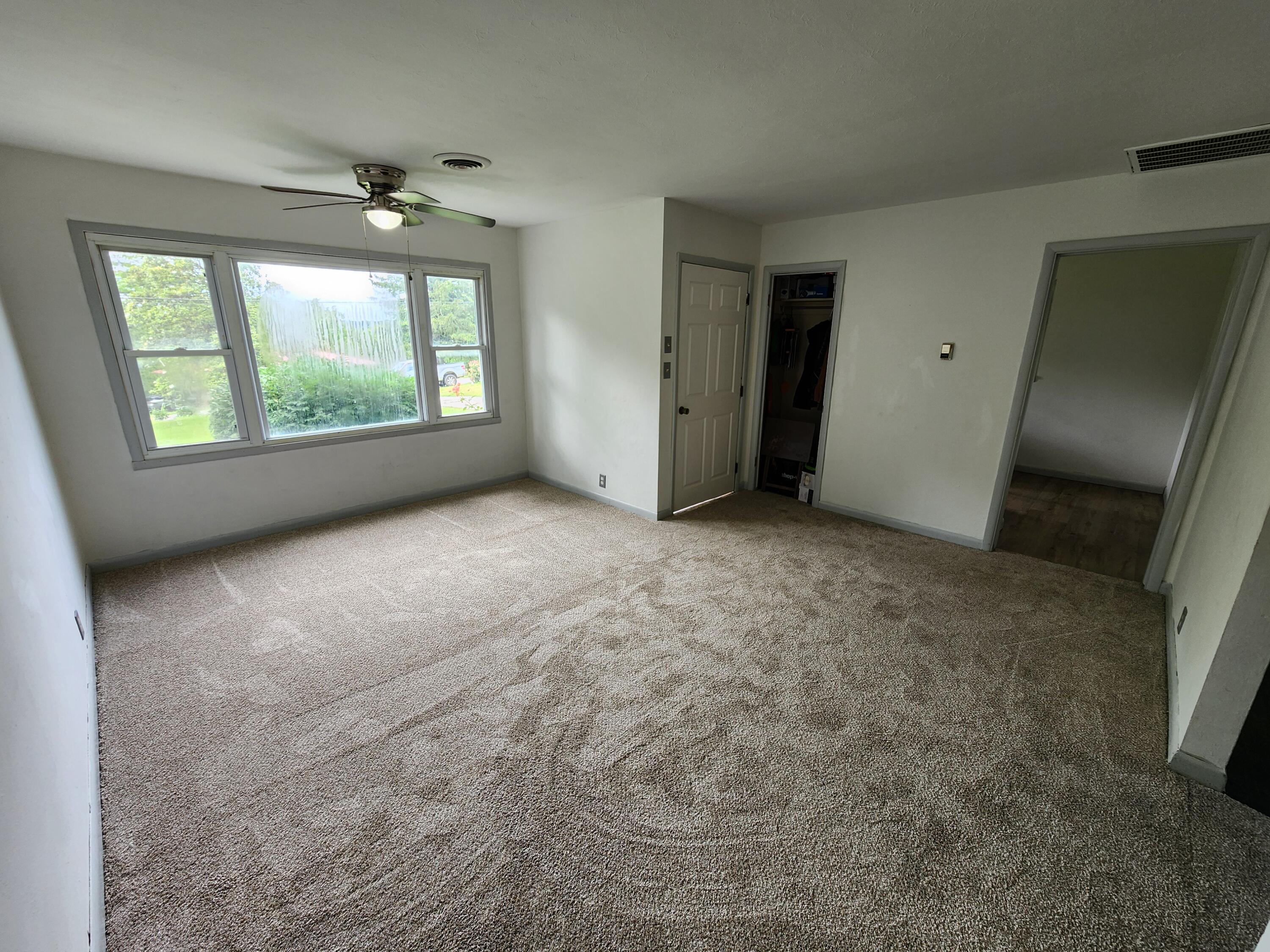 100 Sunset Heights Property Photo 7