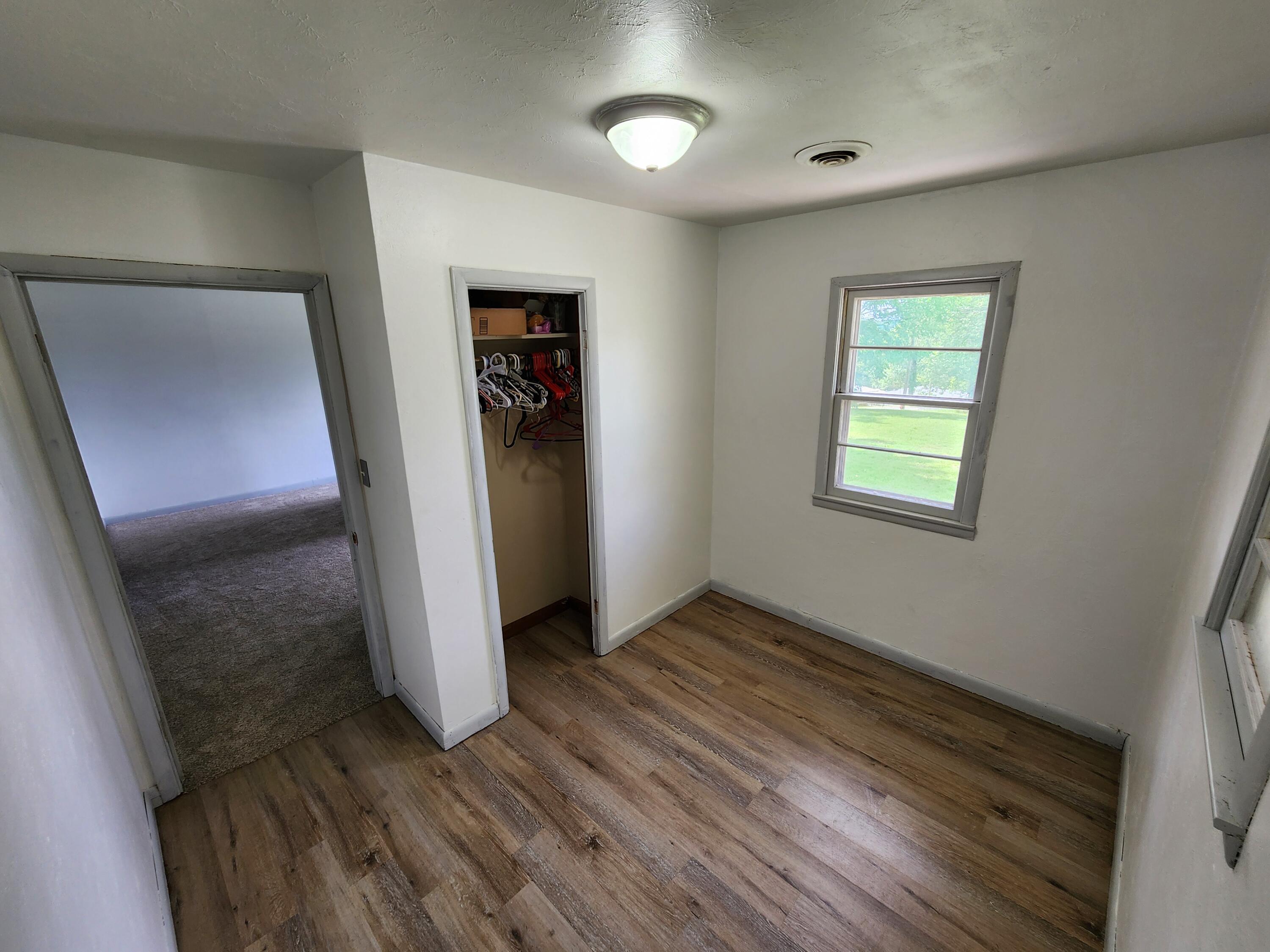 100 Sunset Heights Property Photo 8