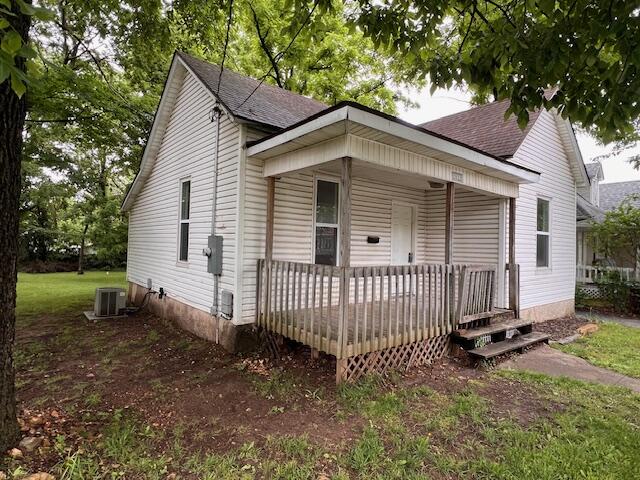 2033 North Grant Avenue Property Photo 1