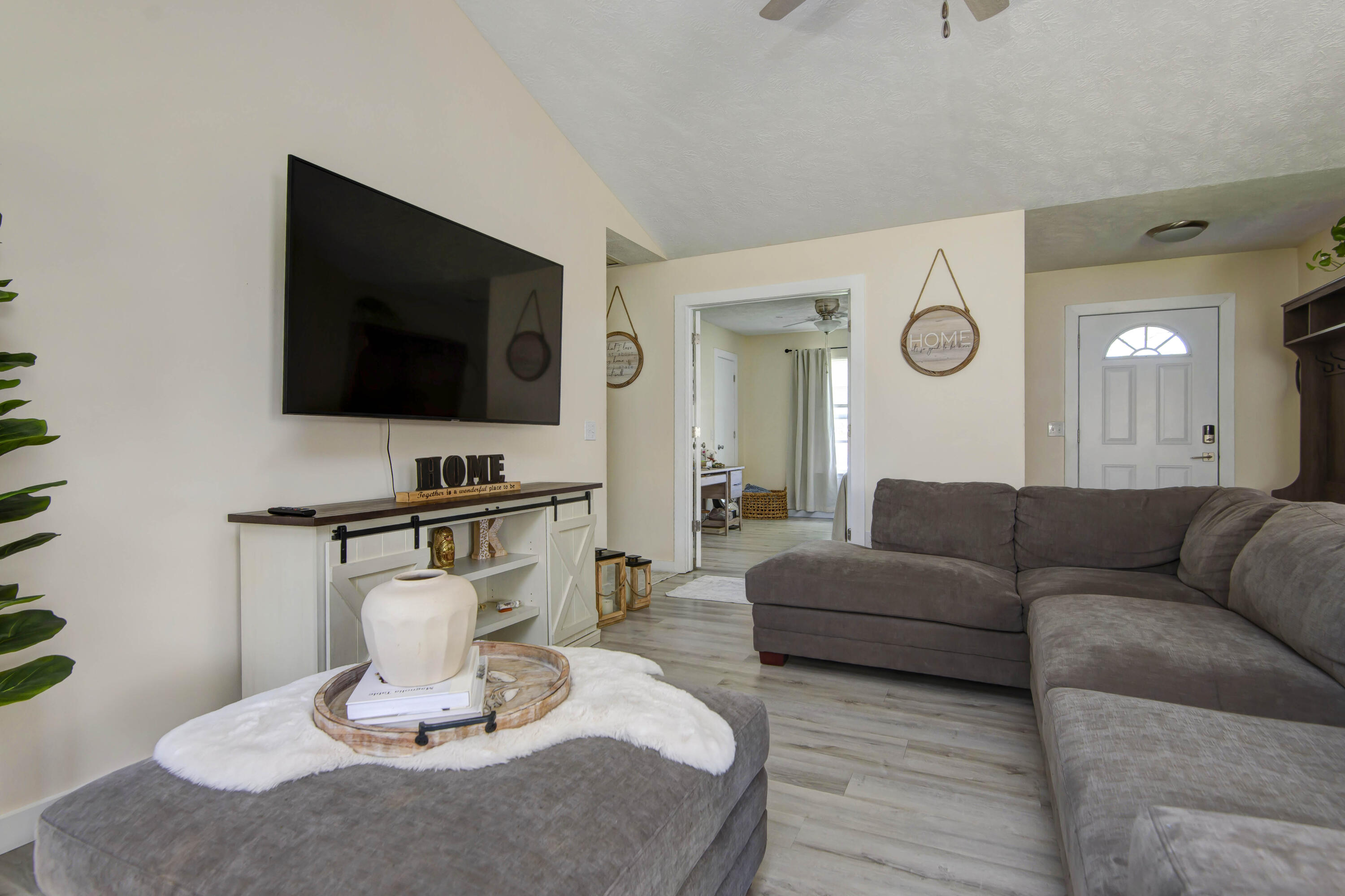 201 South Poplar Court Property Photo 7