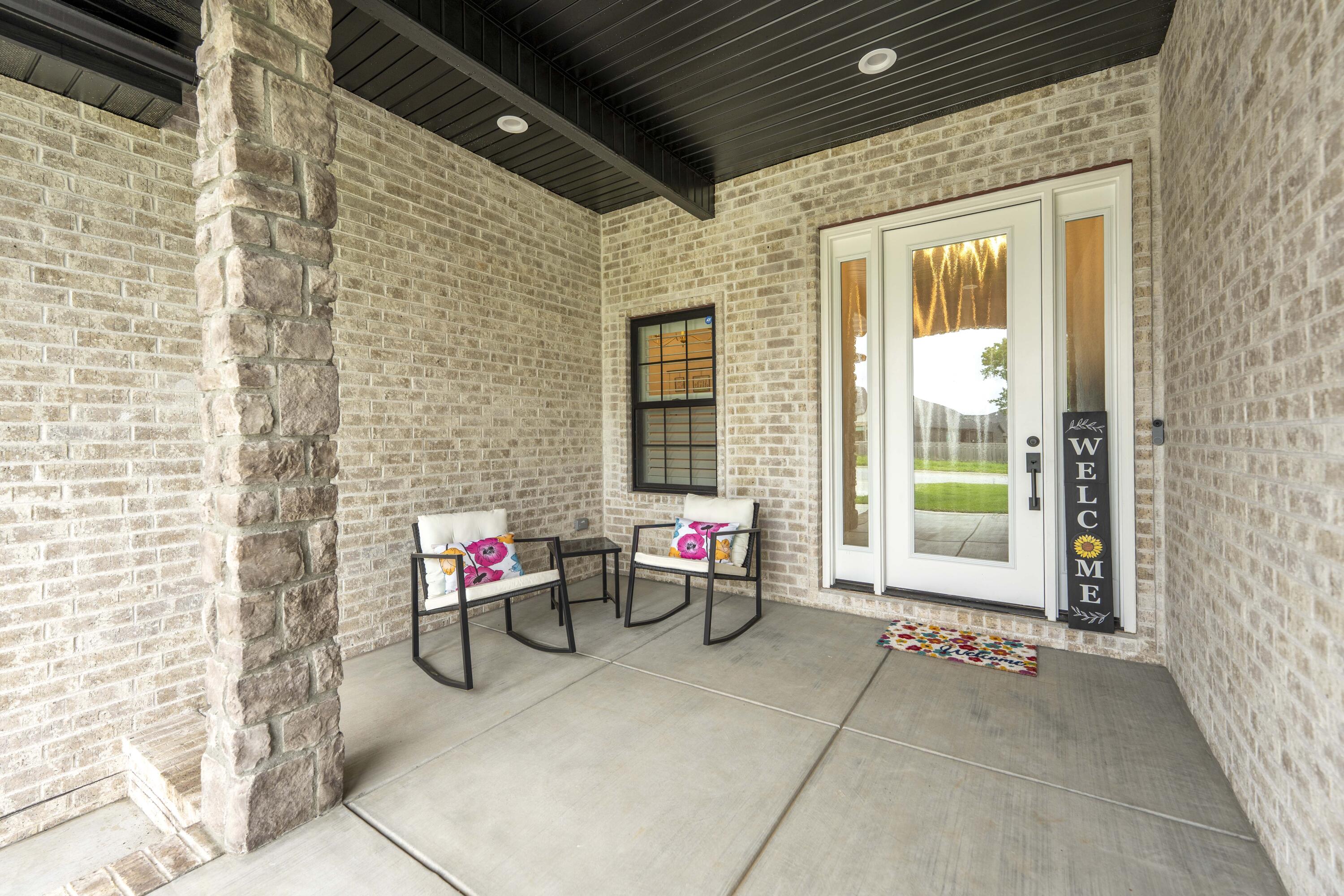 1674 North Marlowe Avenue Property Photo 4