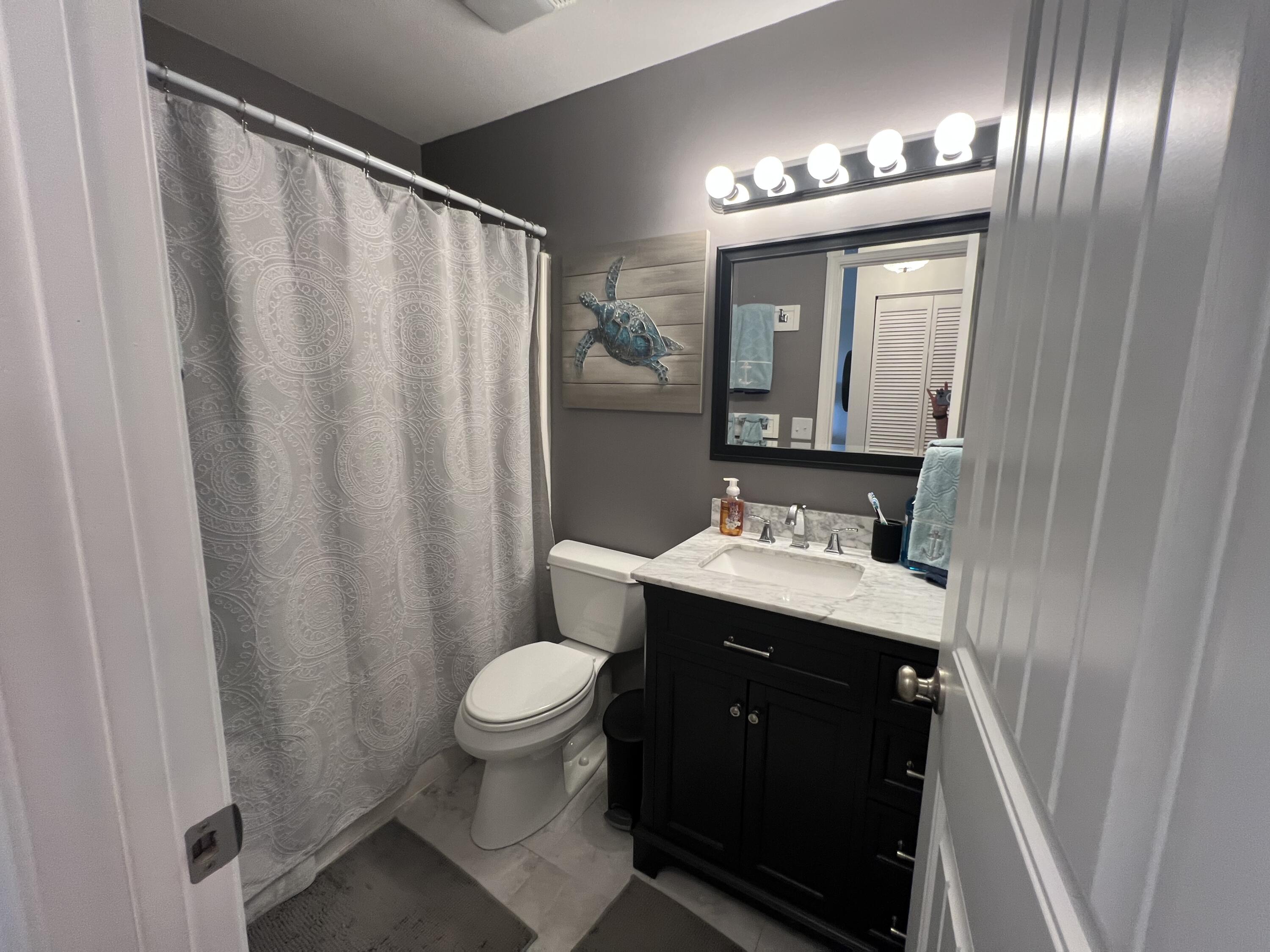 2 Treehouse Lane Property Photo 18