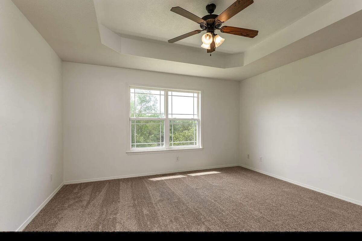 523 Amber Avenue Property Photo 6
