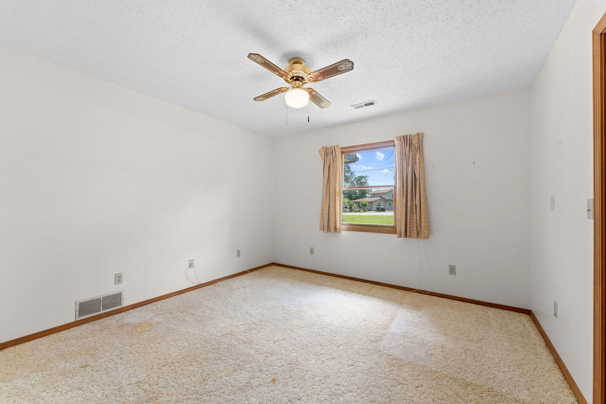 343 Echo Street Property Photo 20