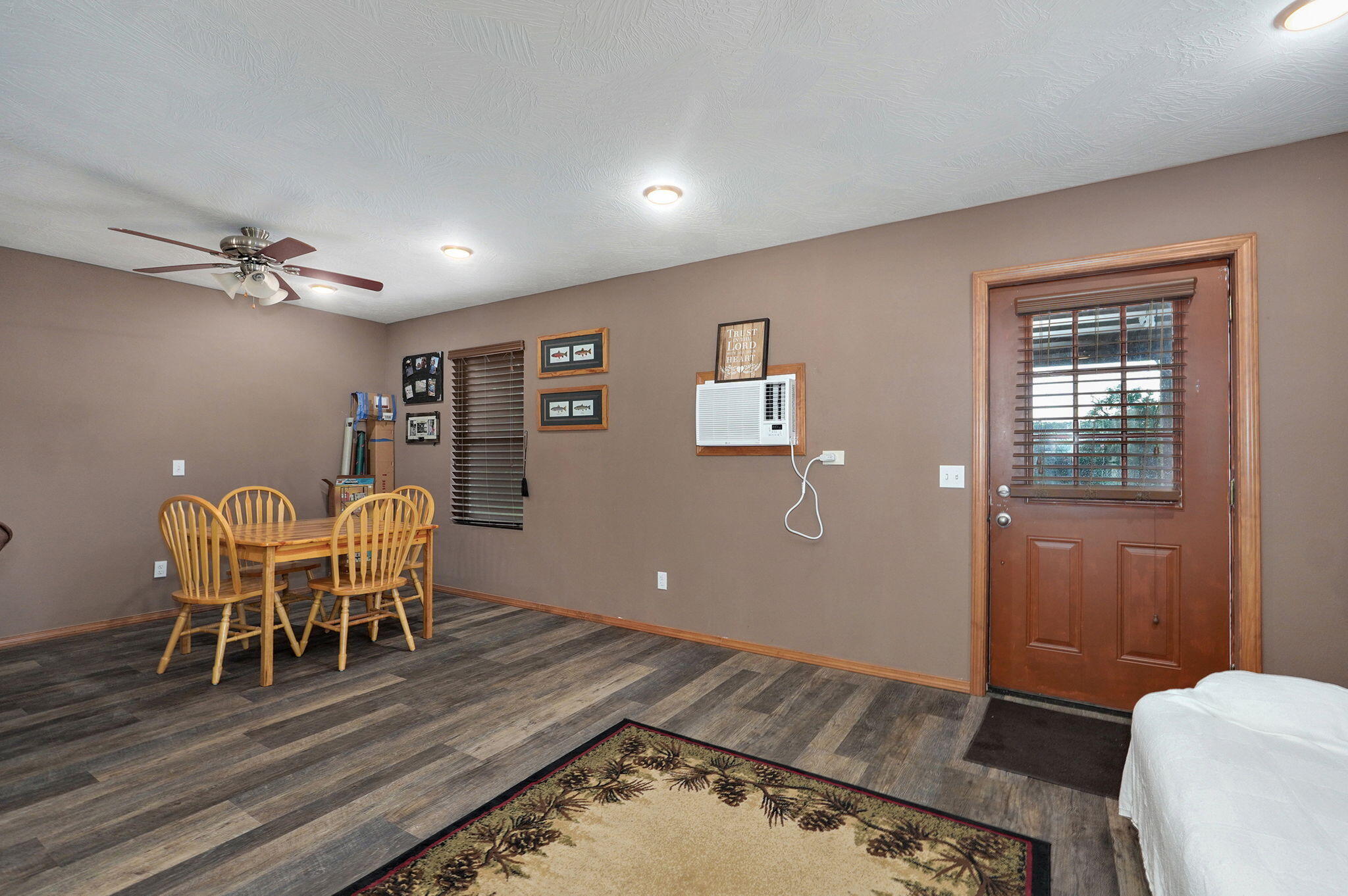 123 Fossil Cove Road Property Photo 14