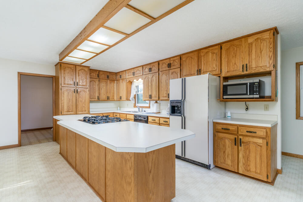 310 South Shiloh Avenue Property Photo 18