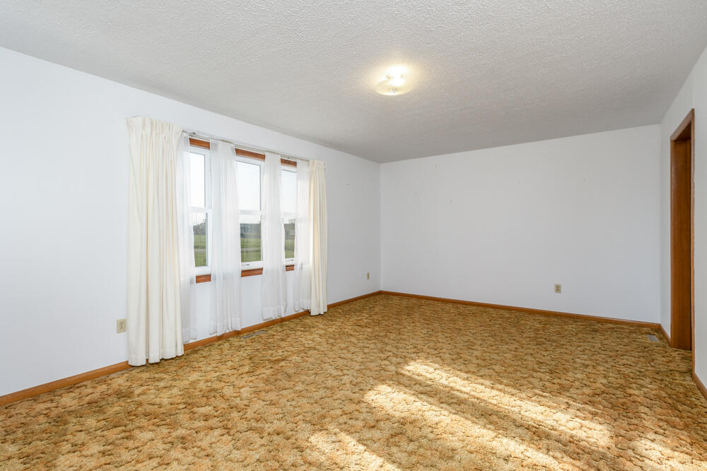 310 South Shiloh Avenue Property Photo 24