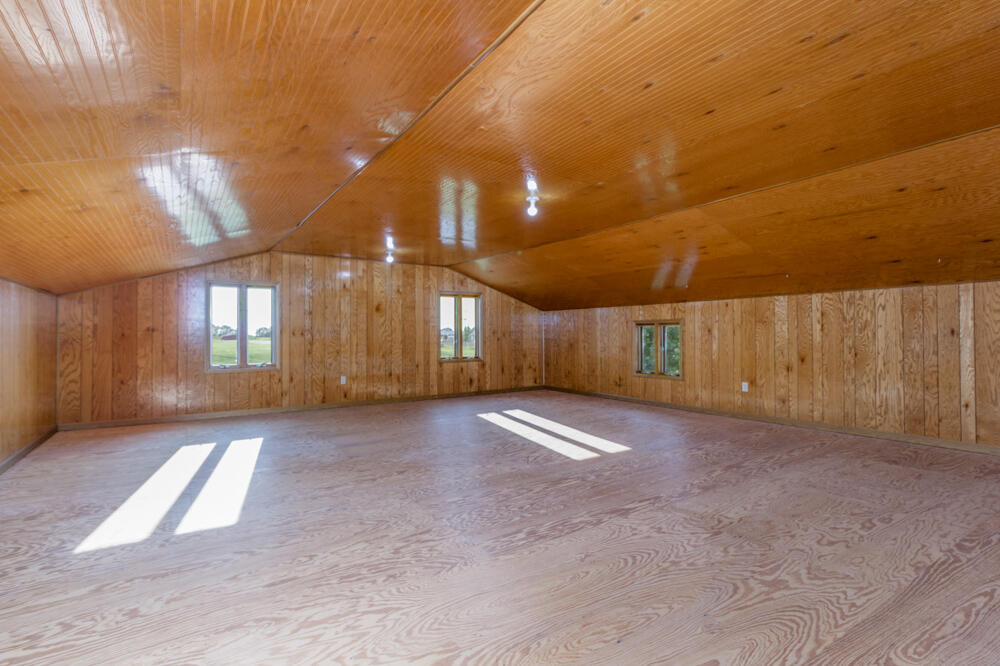 310 South Shiloh Avenue Property Photo 37