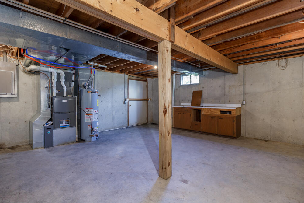 310 South Shiloh Avenue Property Photo 38